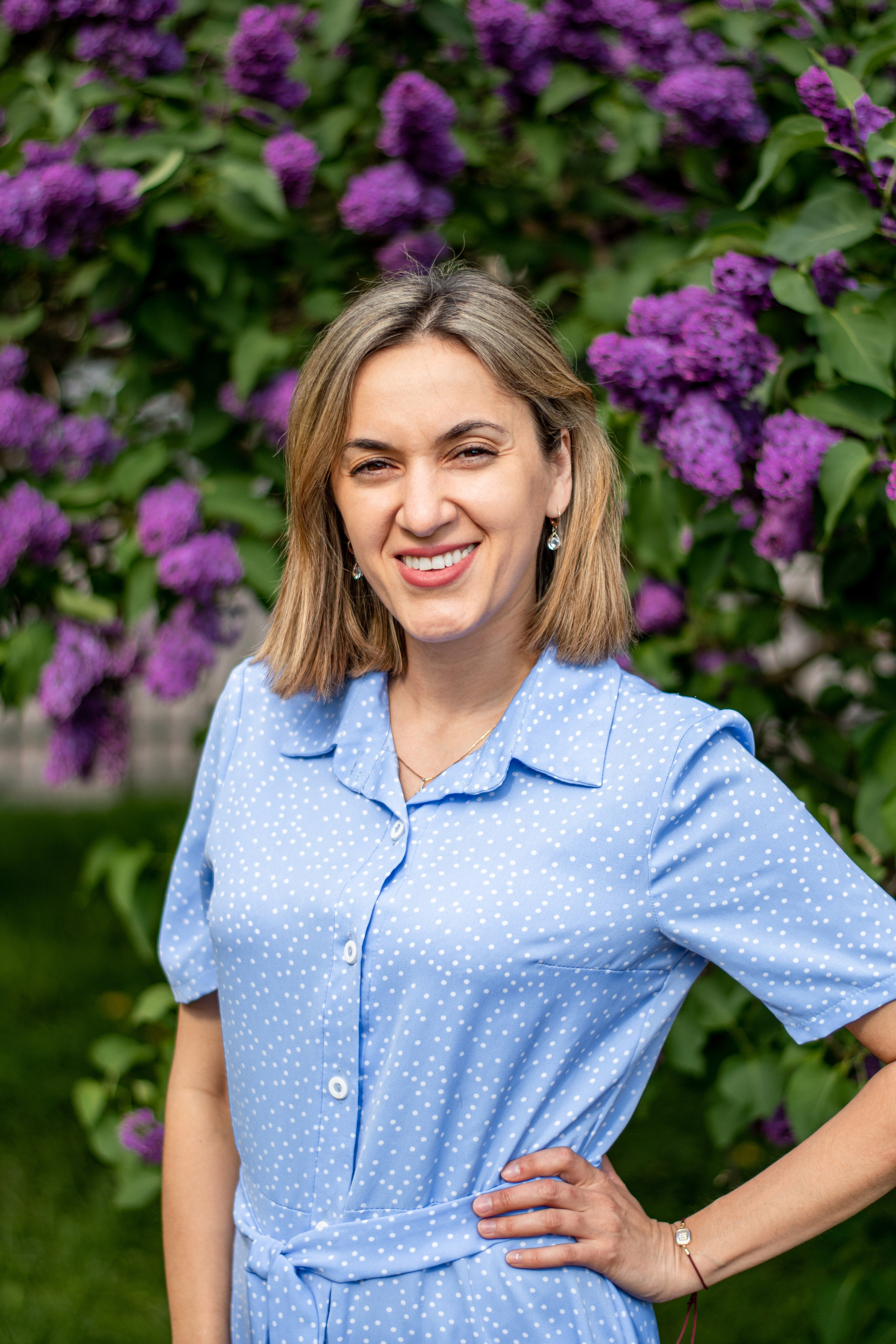 Айгуль в сирени. Фотограф Санкт-Петербург | Дарья Першина