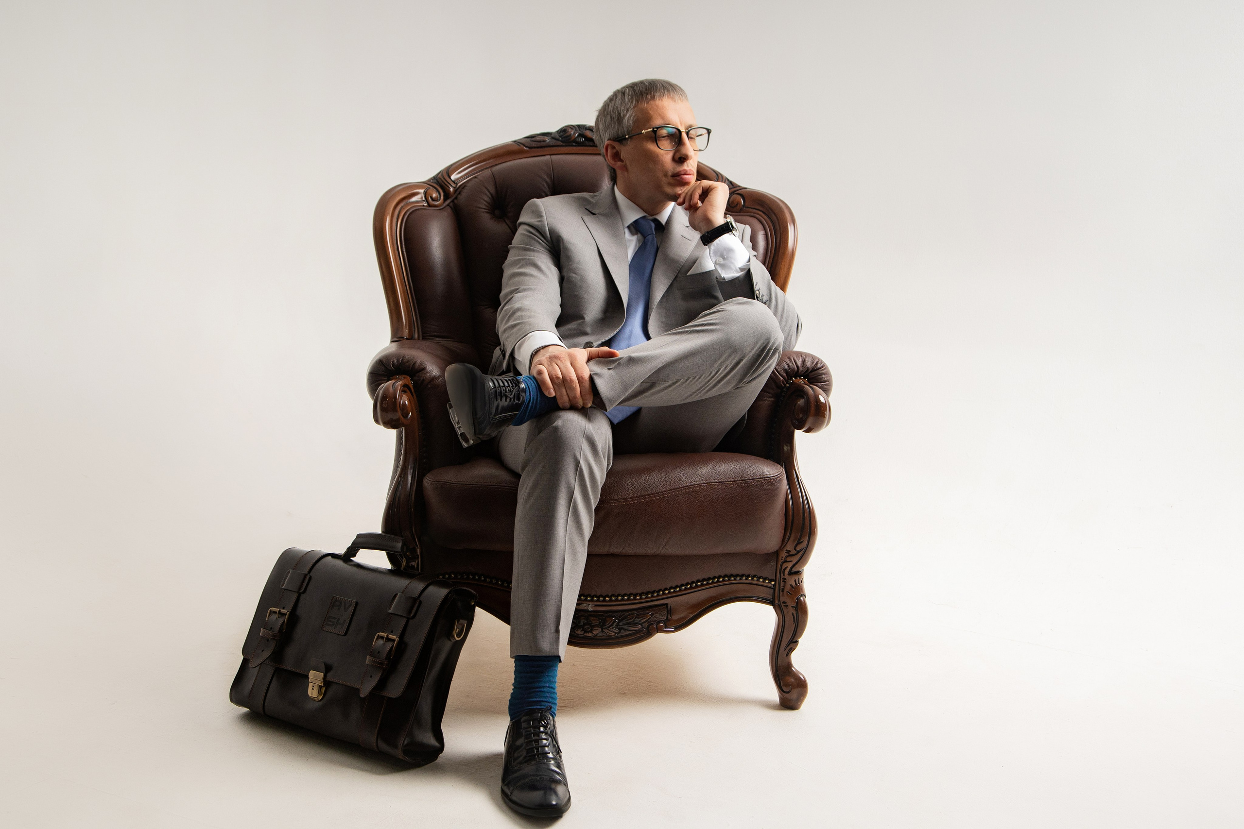 Деловые Портреты женщин и мужчин. Студийный и Рекламный Фотограф в Екатеринбурге Сергей Минин