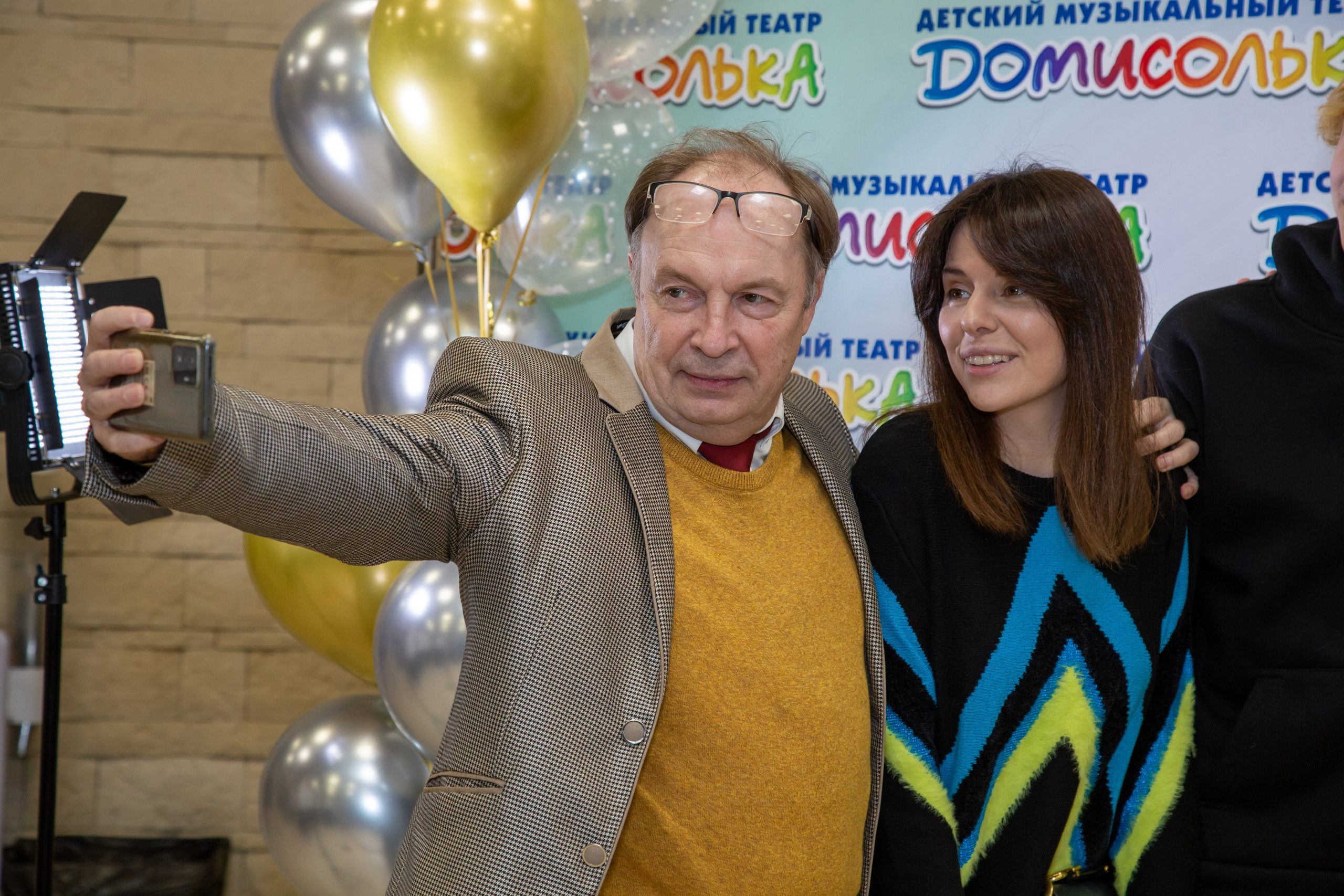 Репортажная съёмка для Домисольки на новый год. «Студия DRONAVT`s» — видеосъёмка и фотография г. Москва