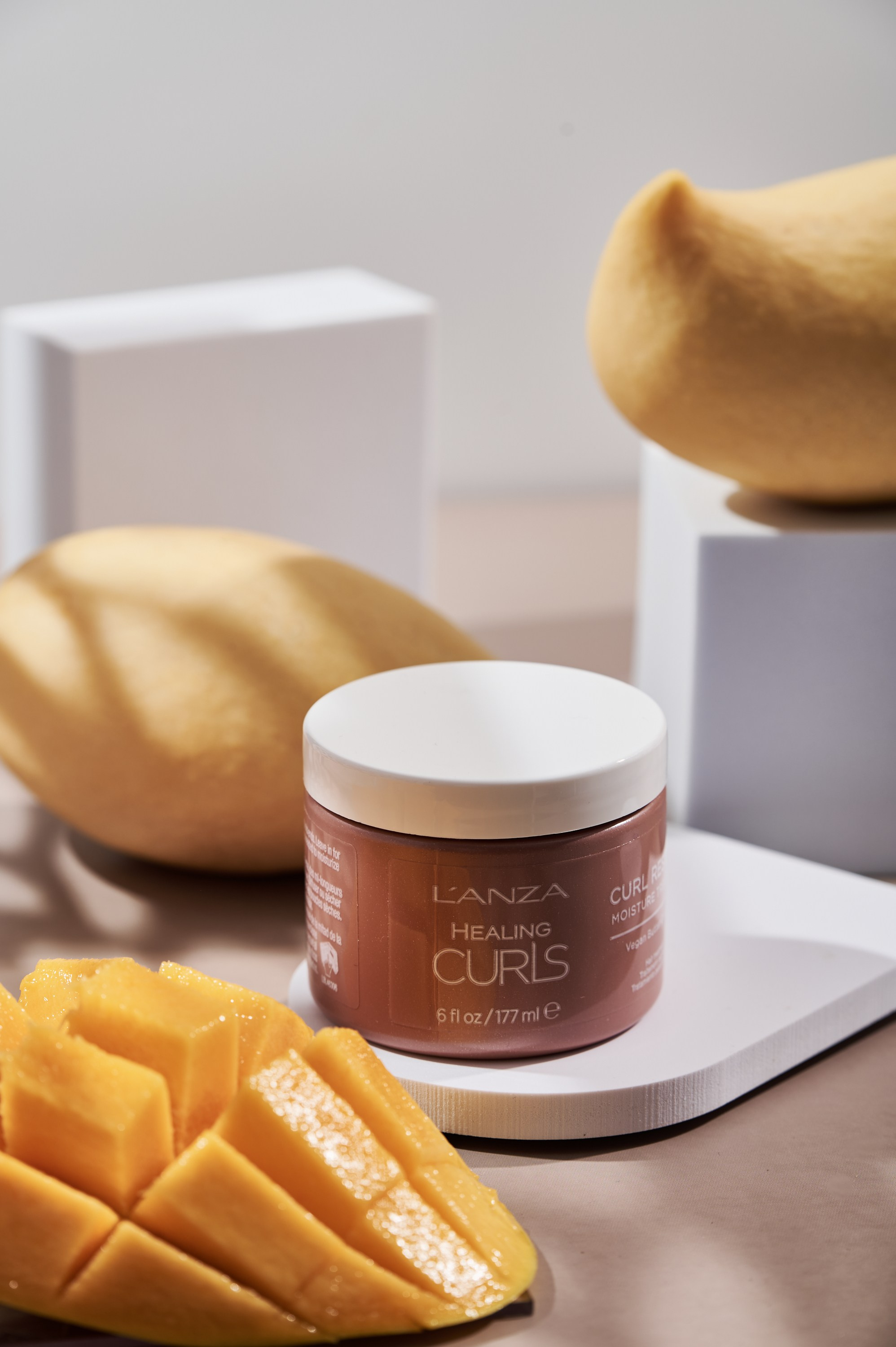 Съемка косметики для салона LANZA. Коммерческий фотограф в Казани Ксения Добролюбова