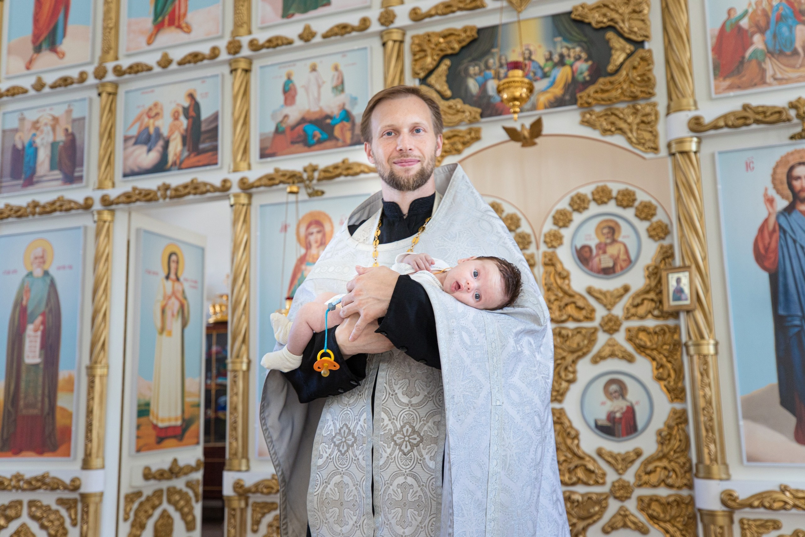 Съёмка крещения. Команда специалистов в мире фотографии и видео. Детский фотограф, семейный фотограф