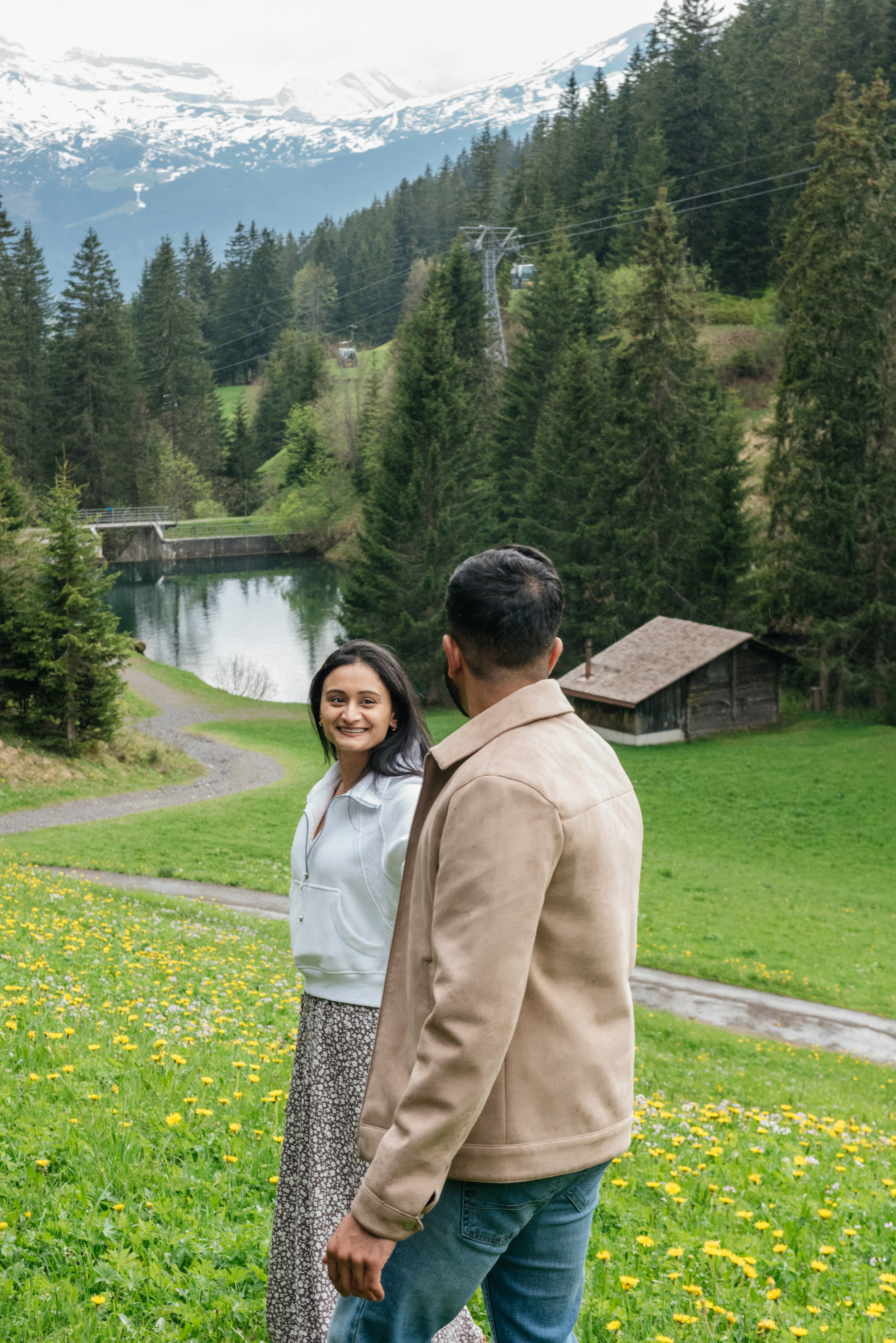Bijal & Nihar (Grindelwald). Photographer in Interlaken area