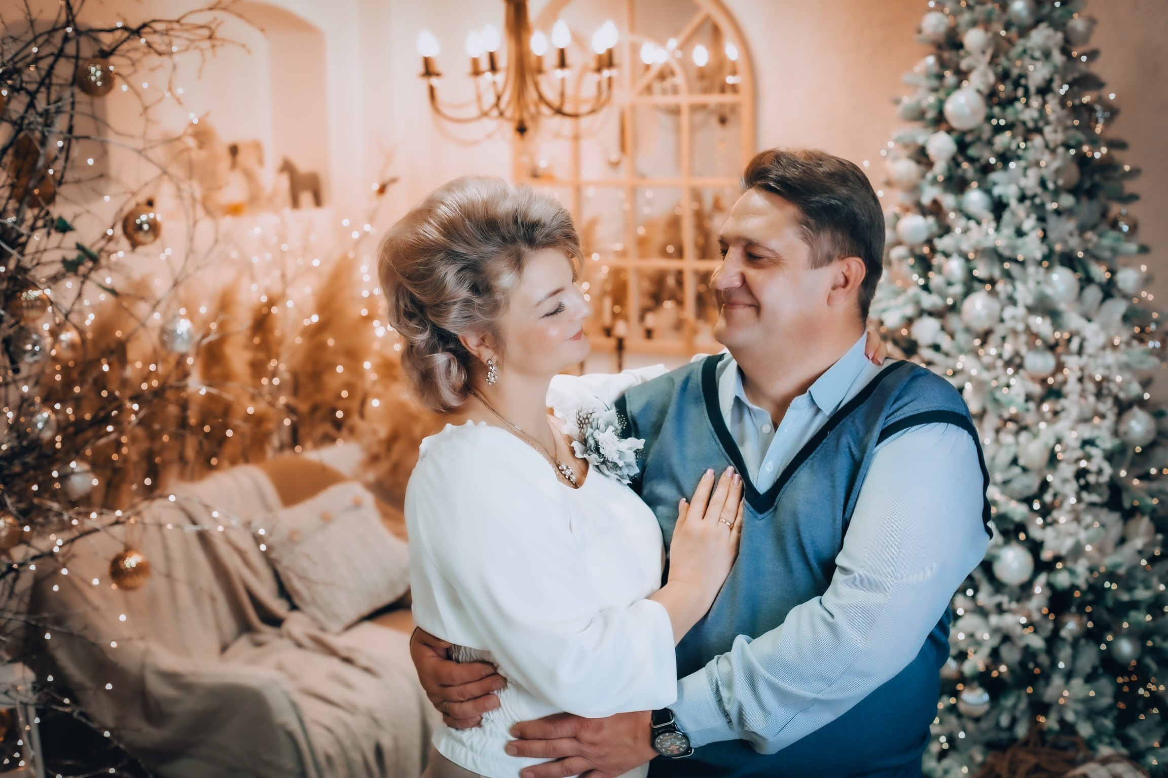 Новогодняя история Людмилы и Игоря. Фотограф беременности и семейных историй Эльвира Акарибе в городе Краснодар!