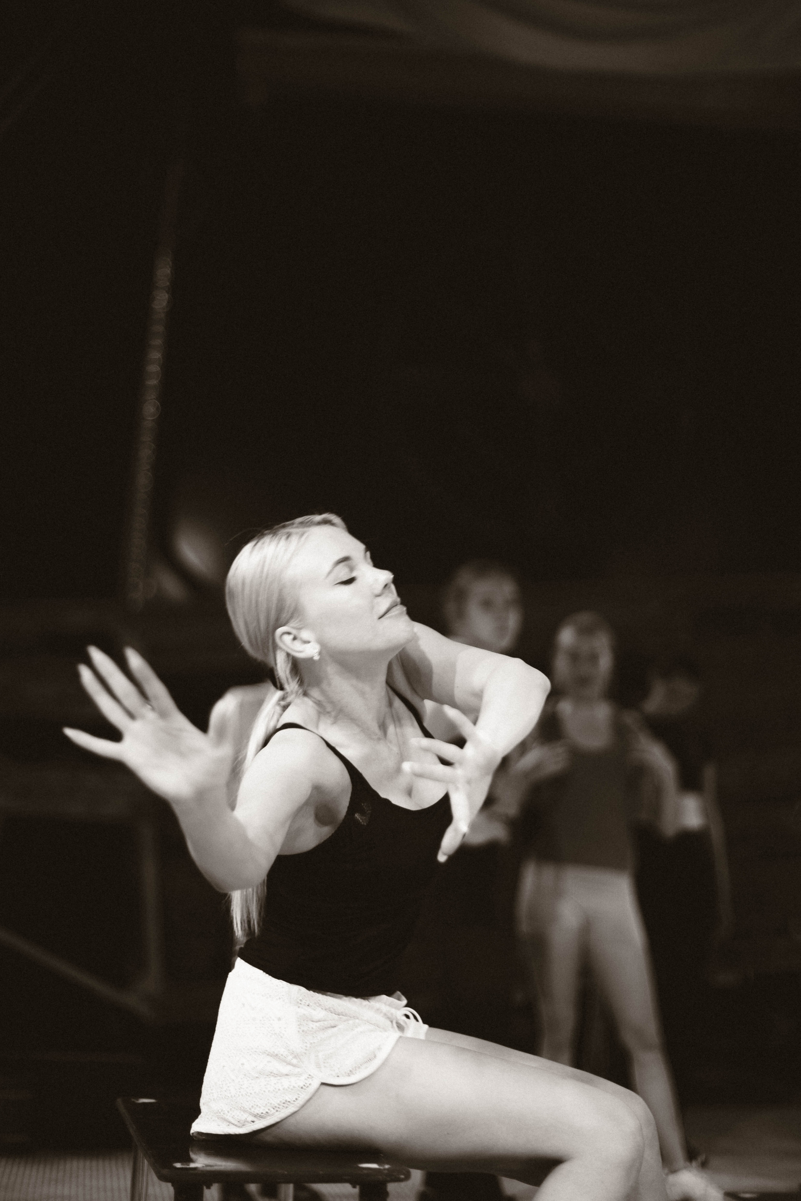 Подготовка шоу Сочи парк. Фотограф Кристина