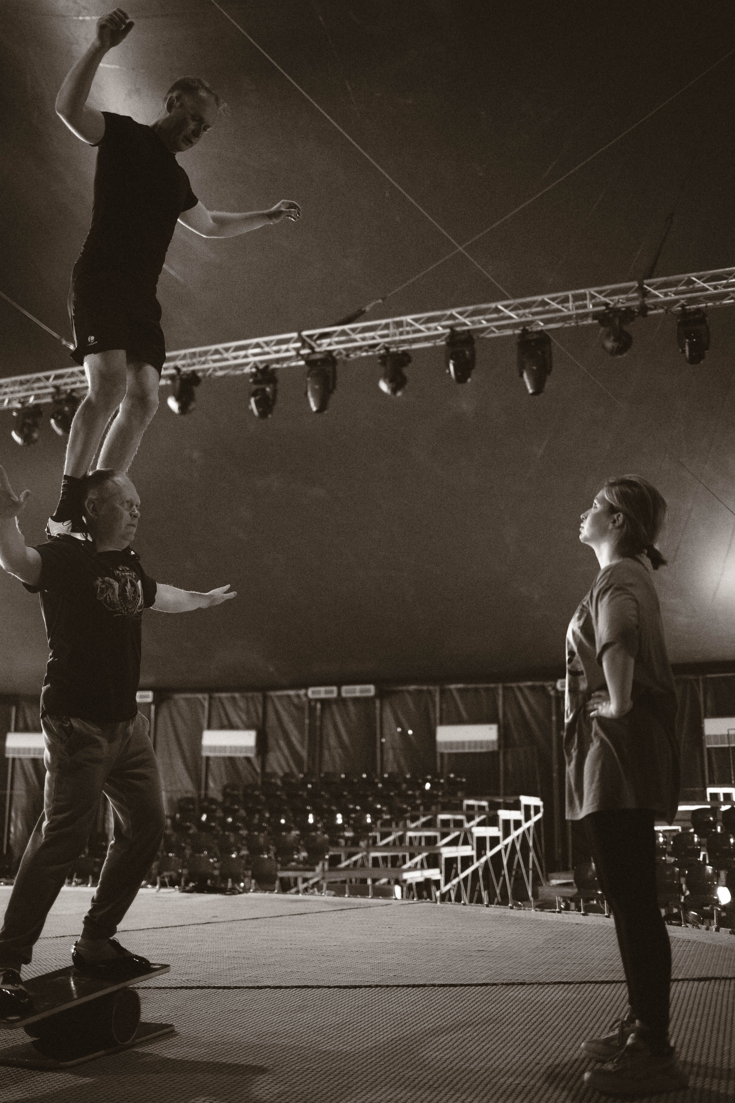 Подготовка шоу Сочи парк. Фотограф Кристина