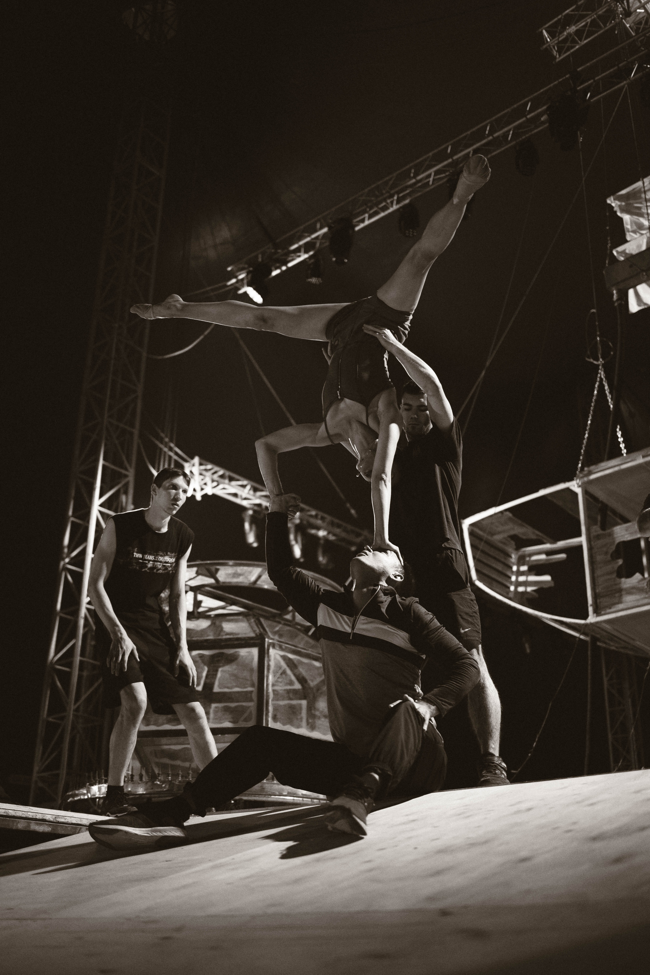 Подготовка шоу Сочи парк. Фотограф Кристина