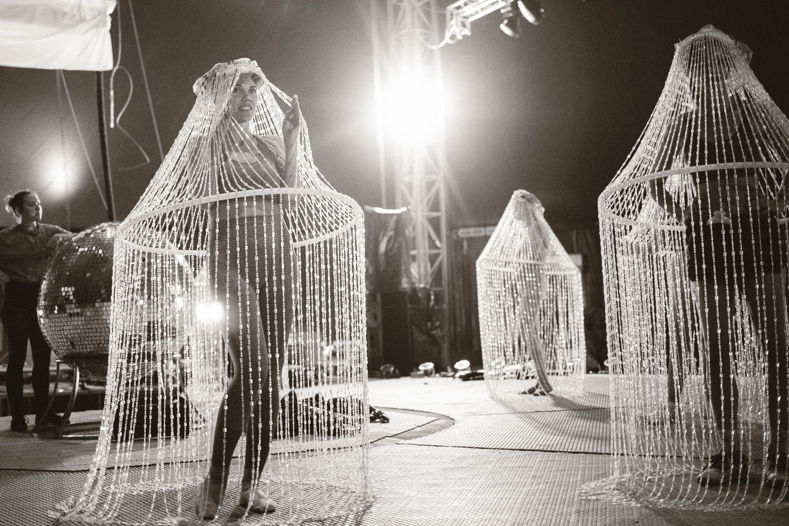 Подготовка шоу Сочи парк. Фотограф Кристина