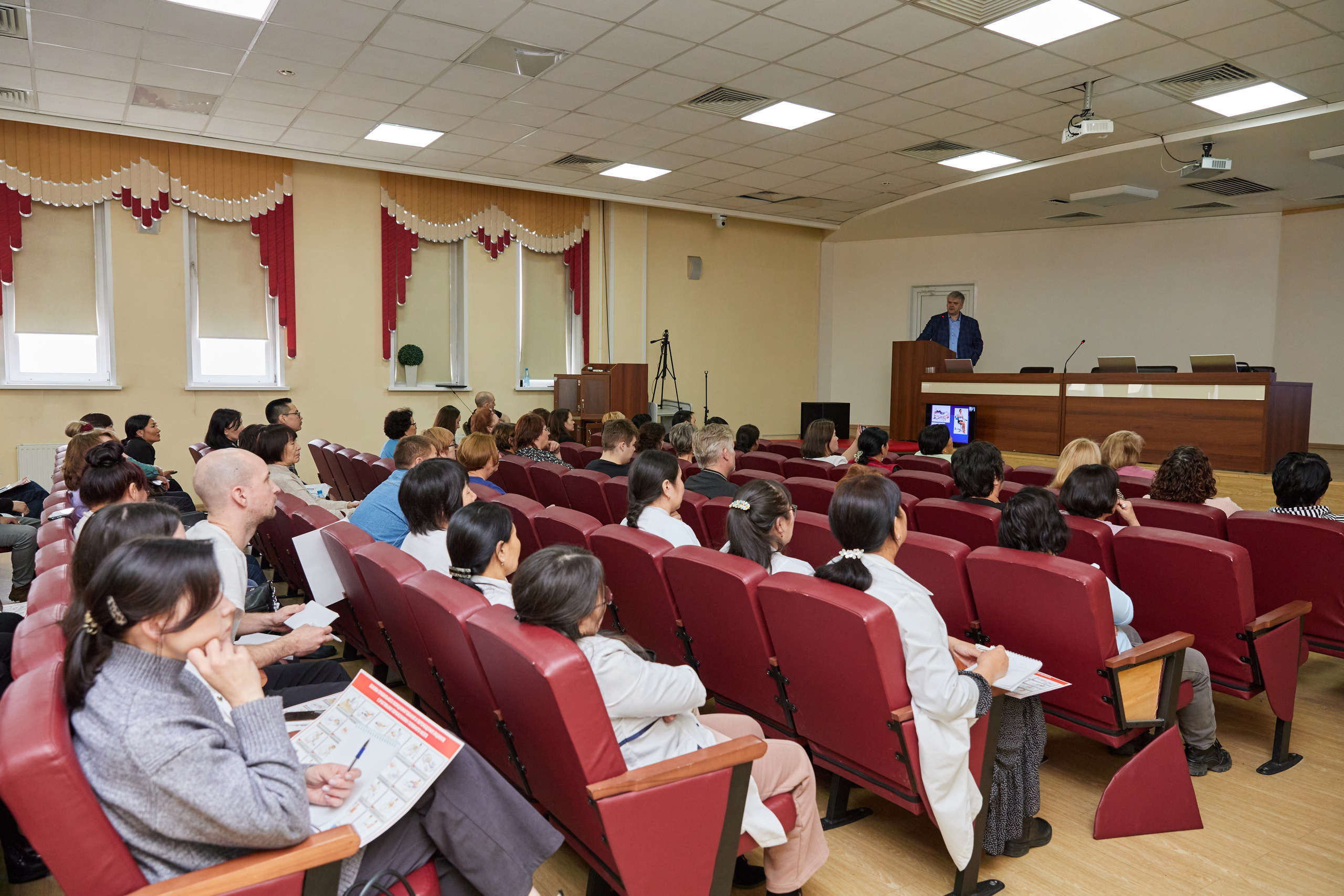 Врачебная конференция. Контент-фотограф в Абакане Наталья Нагибина