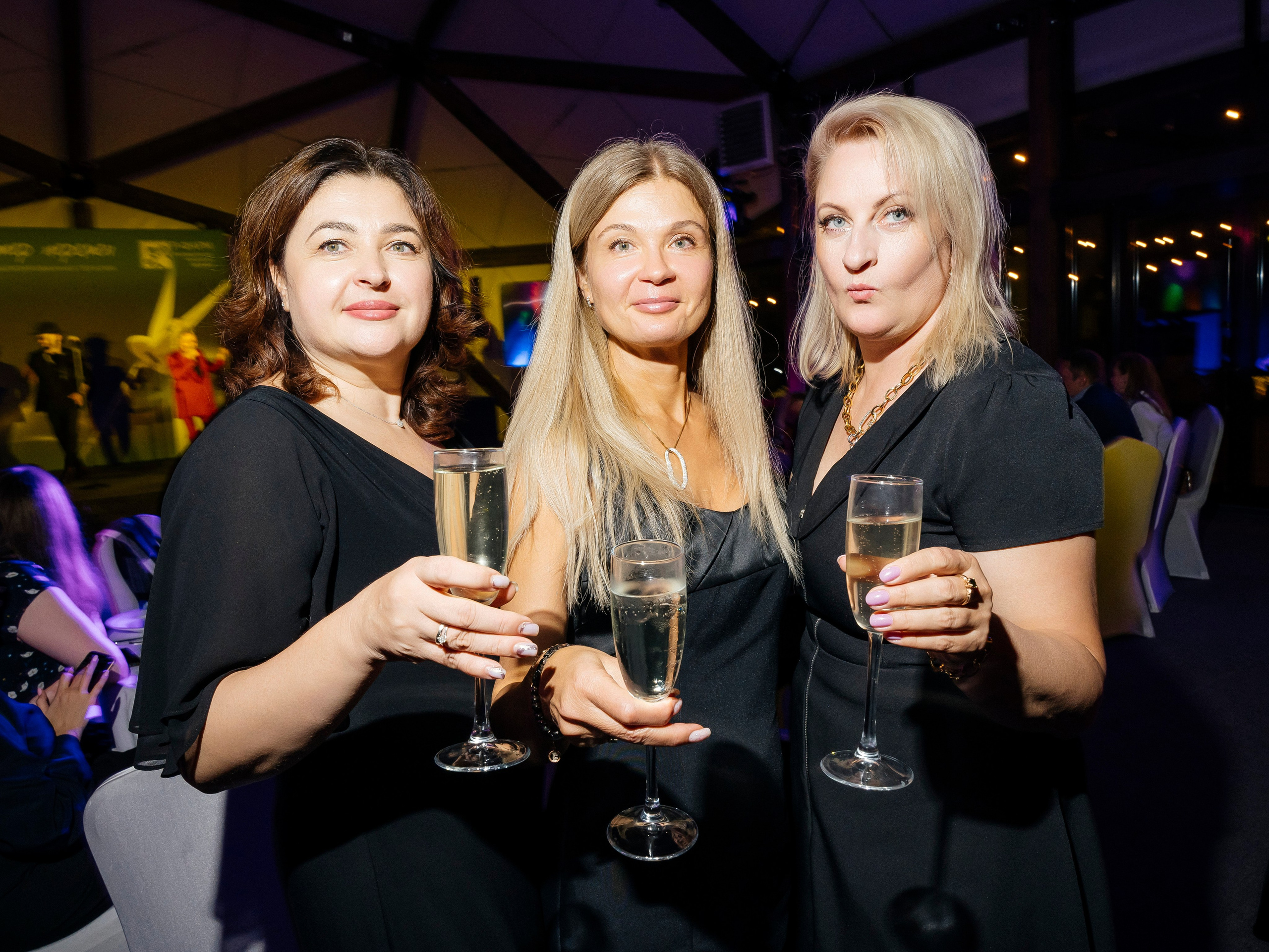 Р Фарм. Свадебный фотограф