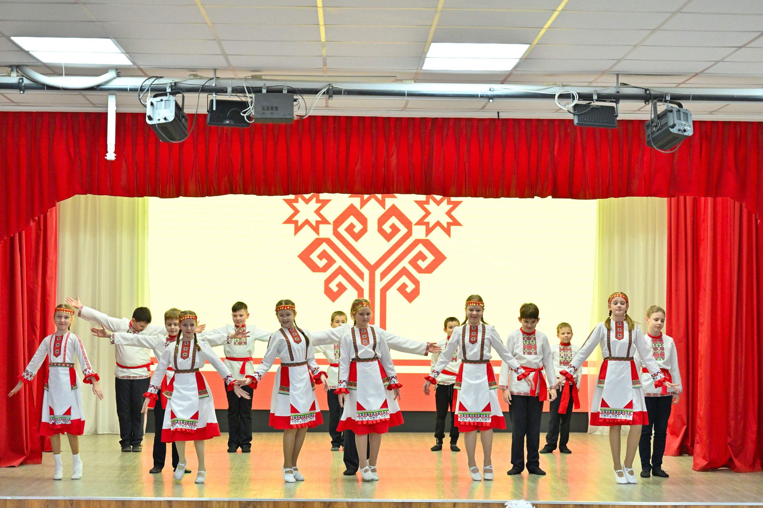 2025-11-21 День семьи 127. Снежинск фото Андрианов