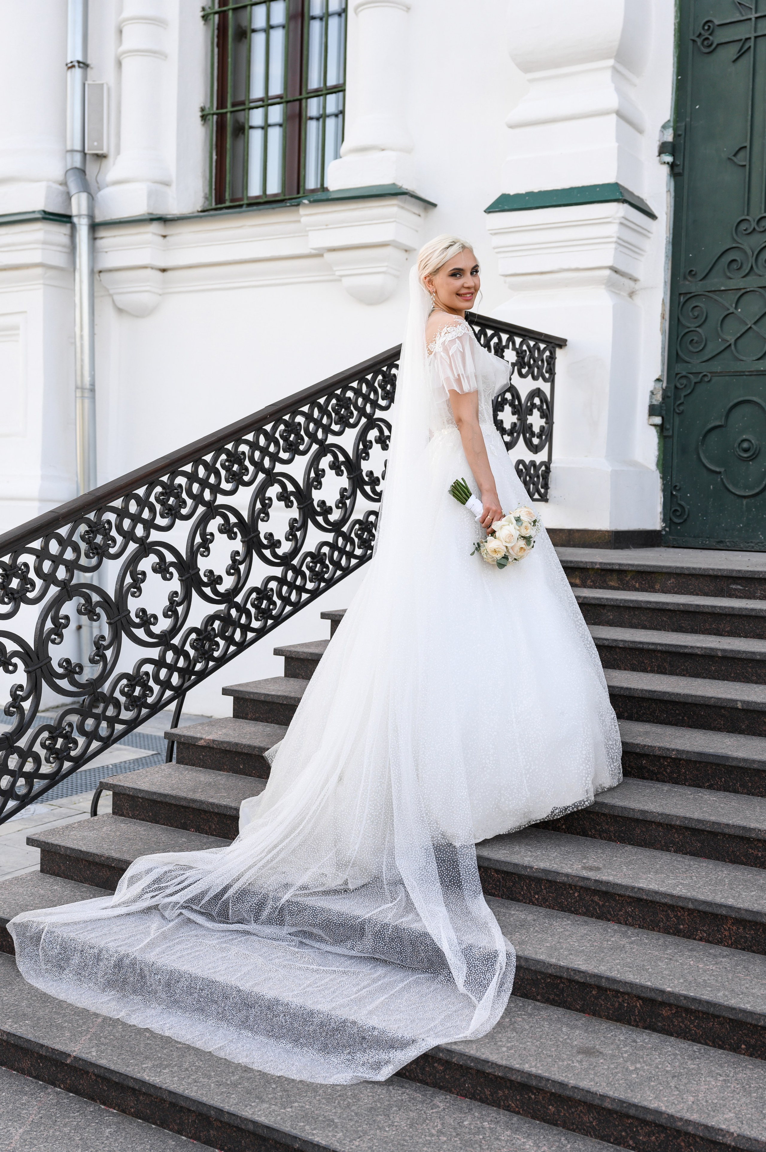 Свадебная фотосессия гостиничный комплекс Бережки Холл. Свадебный фотограф Москва Юрий Кульман