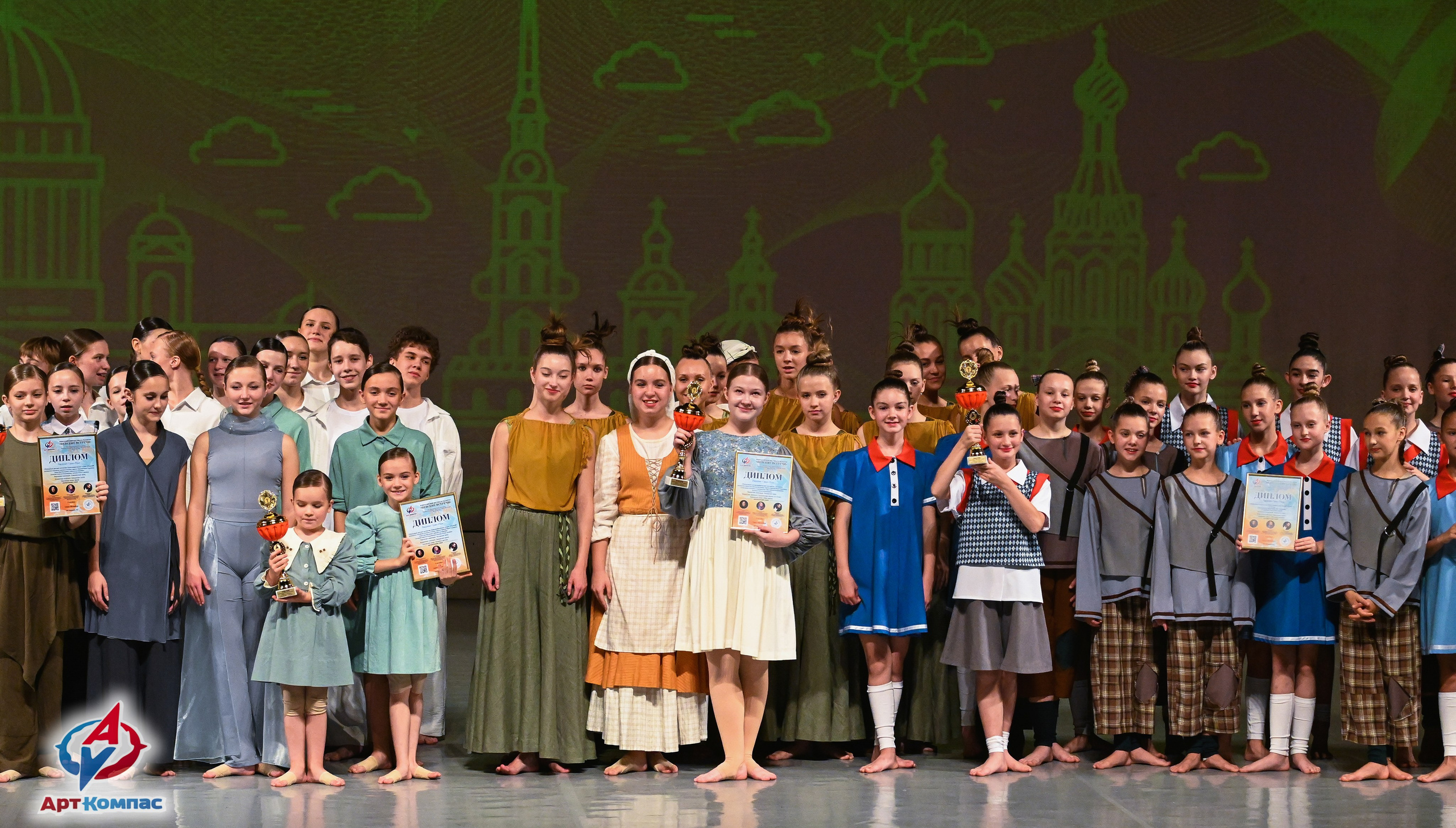 05.10.2025 Всероссийский фестиваль талантов «НЕВСКИЕ ВСТРЕЧИ» г. Санкт-Петербург. Медиастудия Фото Концепт