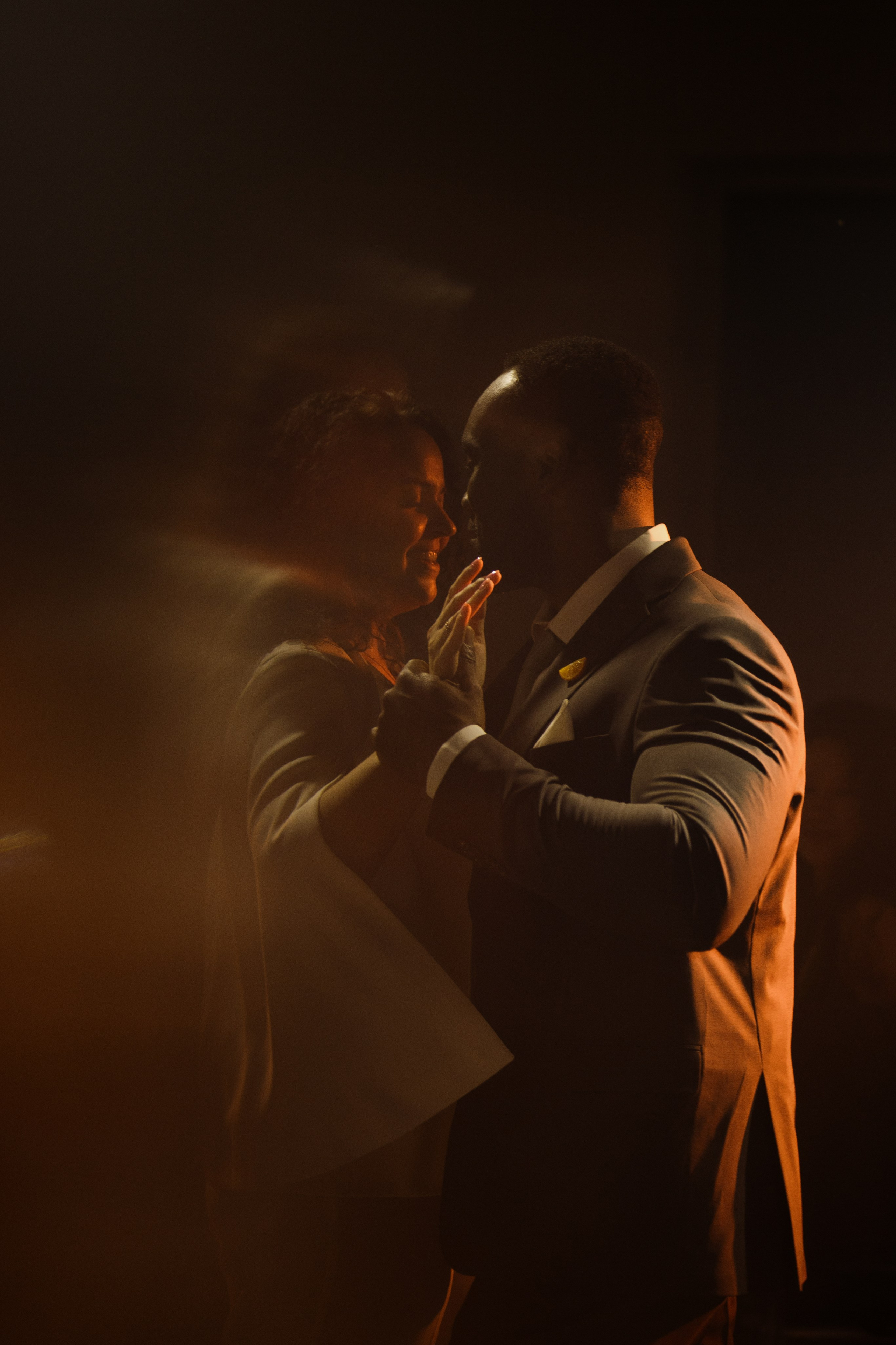 Orange story. Павел Мерк. Стильная свадебная фотография