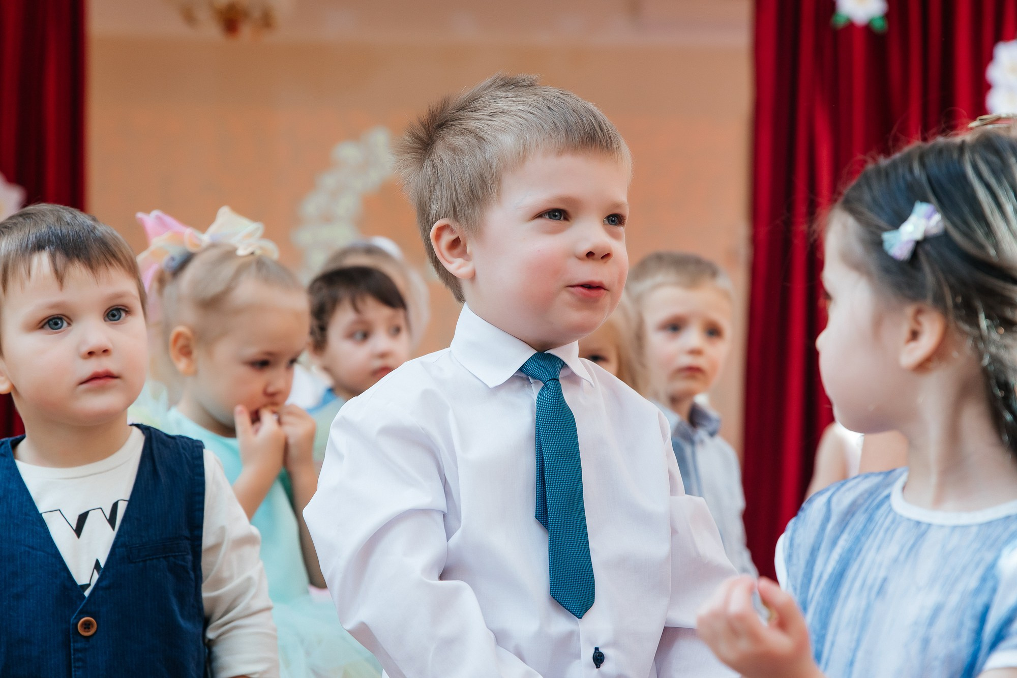 Детский сад № 93 — Утренник (07.03.2023). Свадебный и семейный фотограф Крамар Наталья