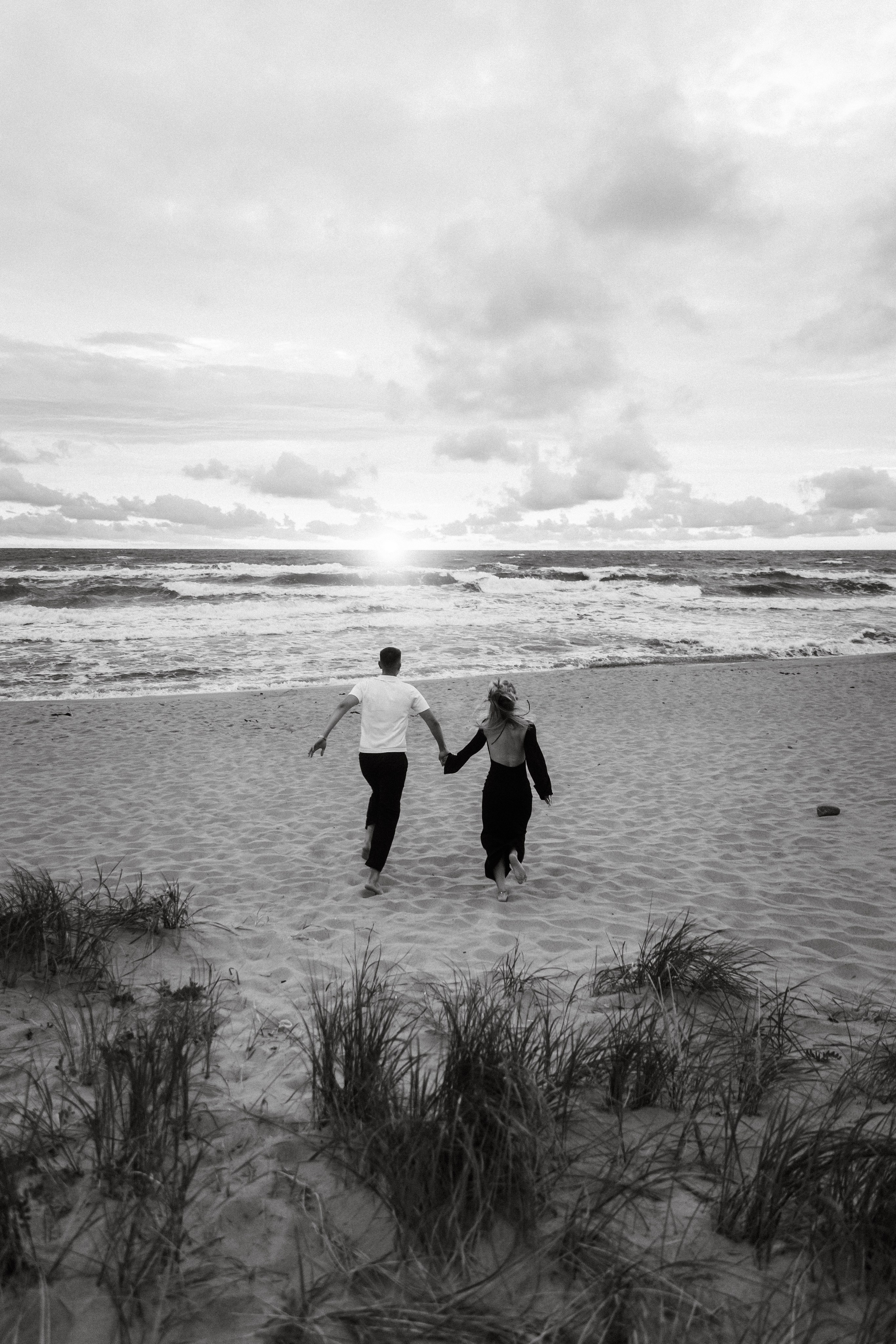 Арсений и Анастасия / Янтарный. Фотограф Калининград Илья Миллер