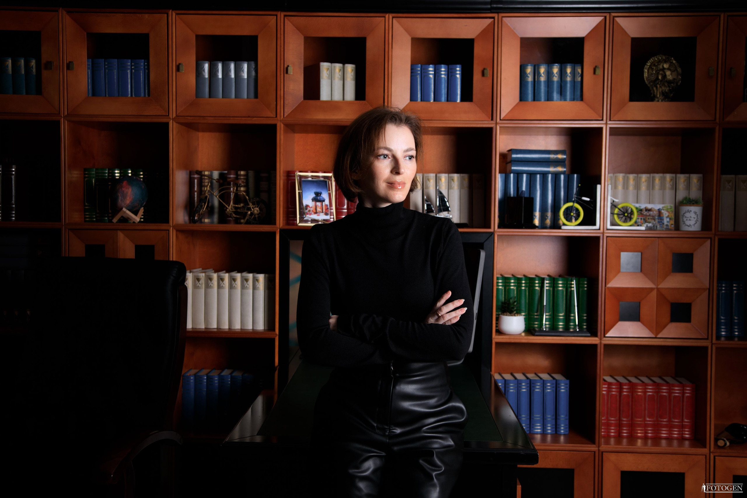 Очарование и уверенность: Фотосессии в студии Fotogen. Интерьерная фотостудия FOTOGEN г. Краснодар