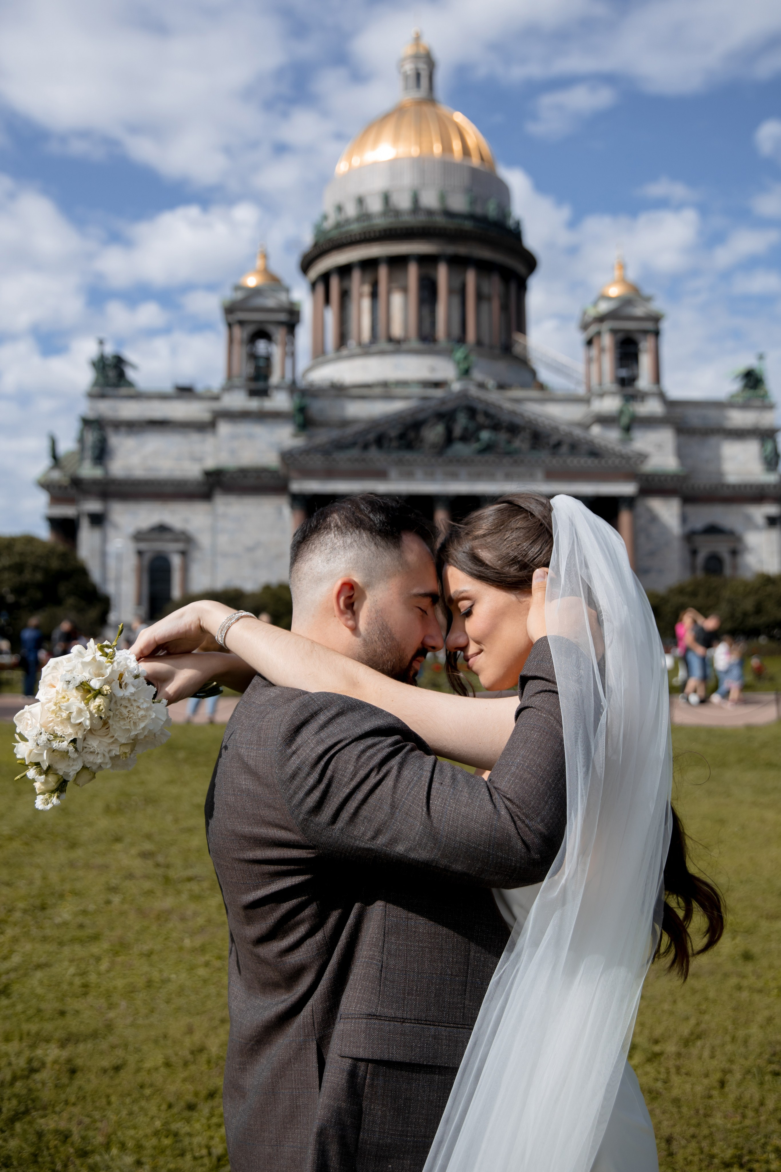 Анна и Александр / Прогулка + ЗАГС. Свадебный и семейный фотограф в Москве Диана Левченко