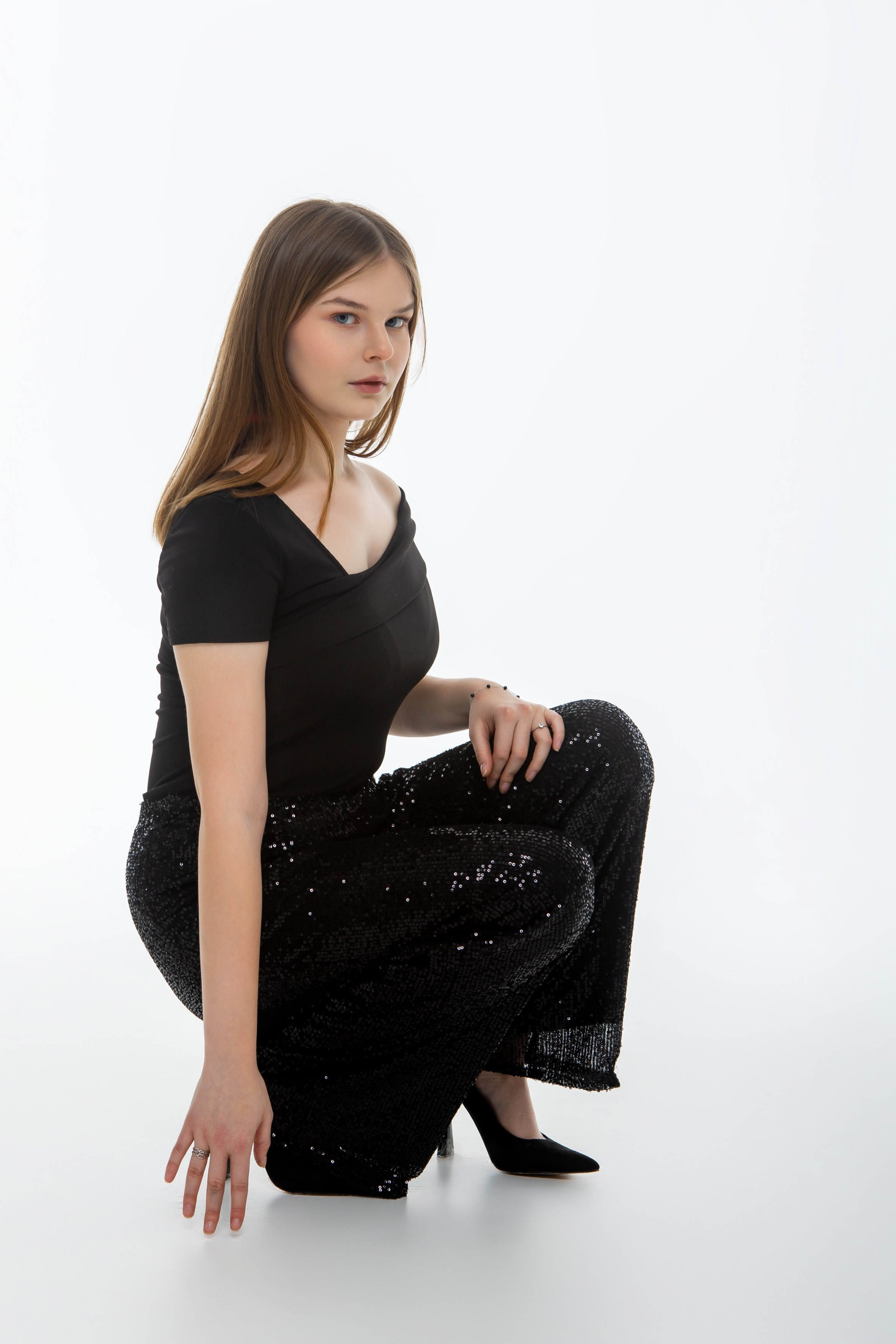 Студия Гимназия 12 11 А 2024 г. Свадебный и портретный Фотограф в Липецке Дмитрий Котюков