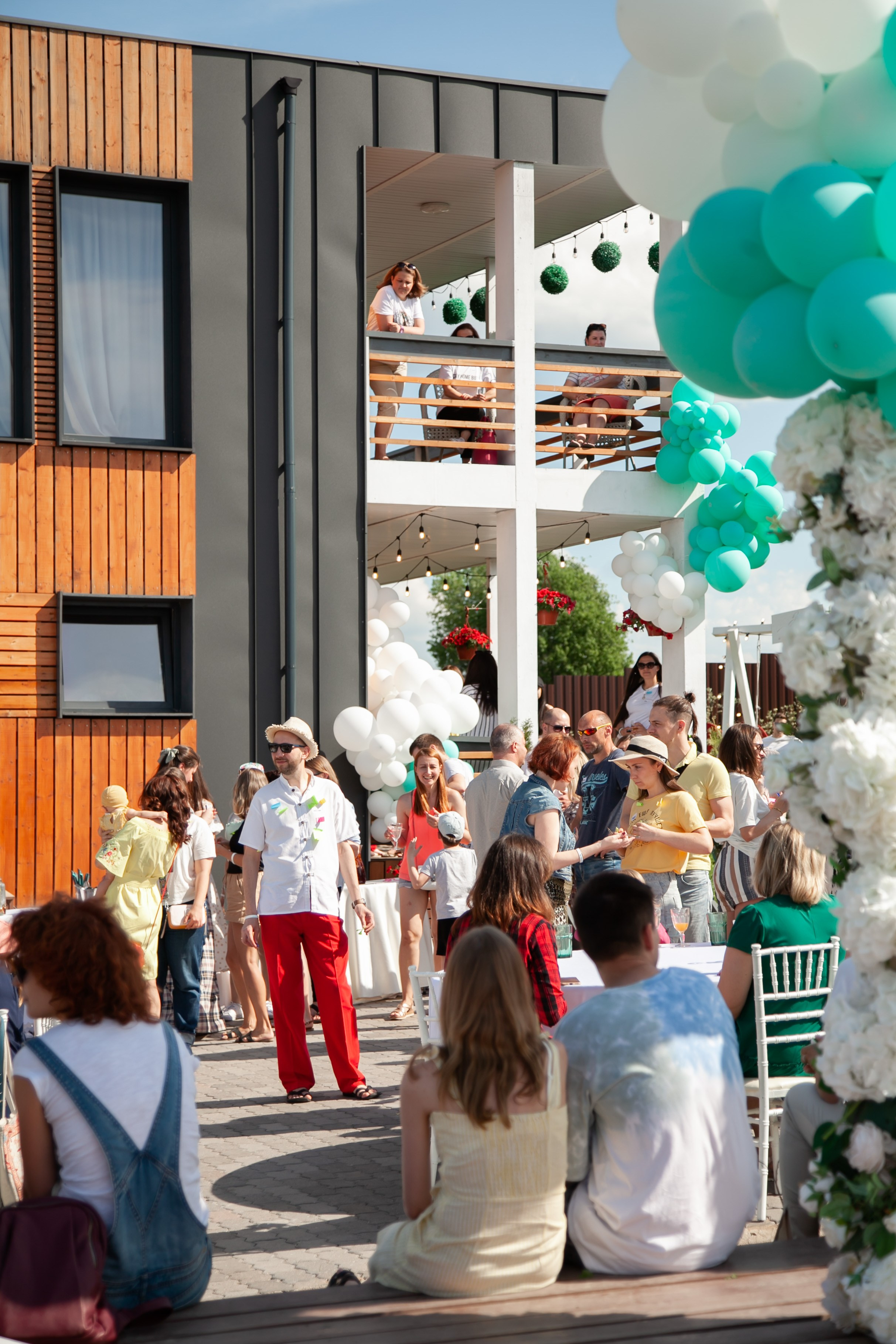 Встреча клуба Блиновской «Семья». Двойняшки-фотографы Анна и Анастасия в Санкт-Петербурге