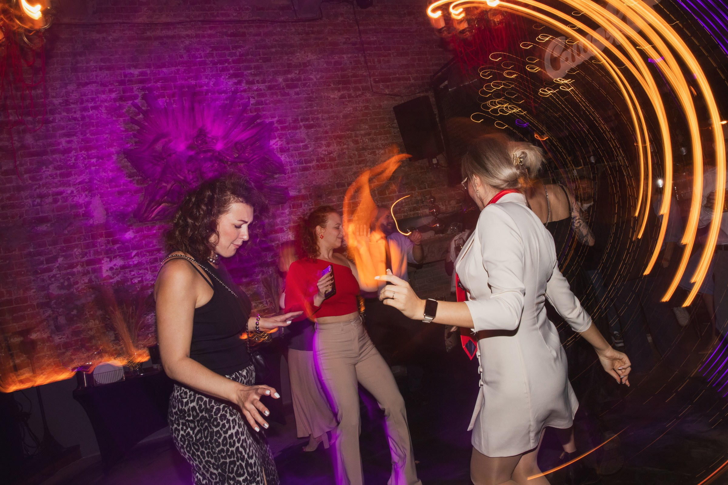 Свадебная вечеринка в Лофте. Свадебный и портретный фотограф в Москве Мария Кравченко