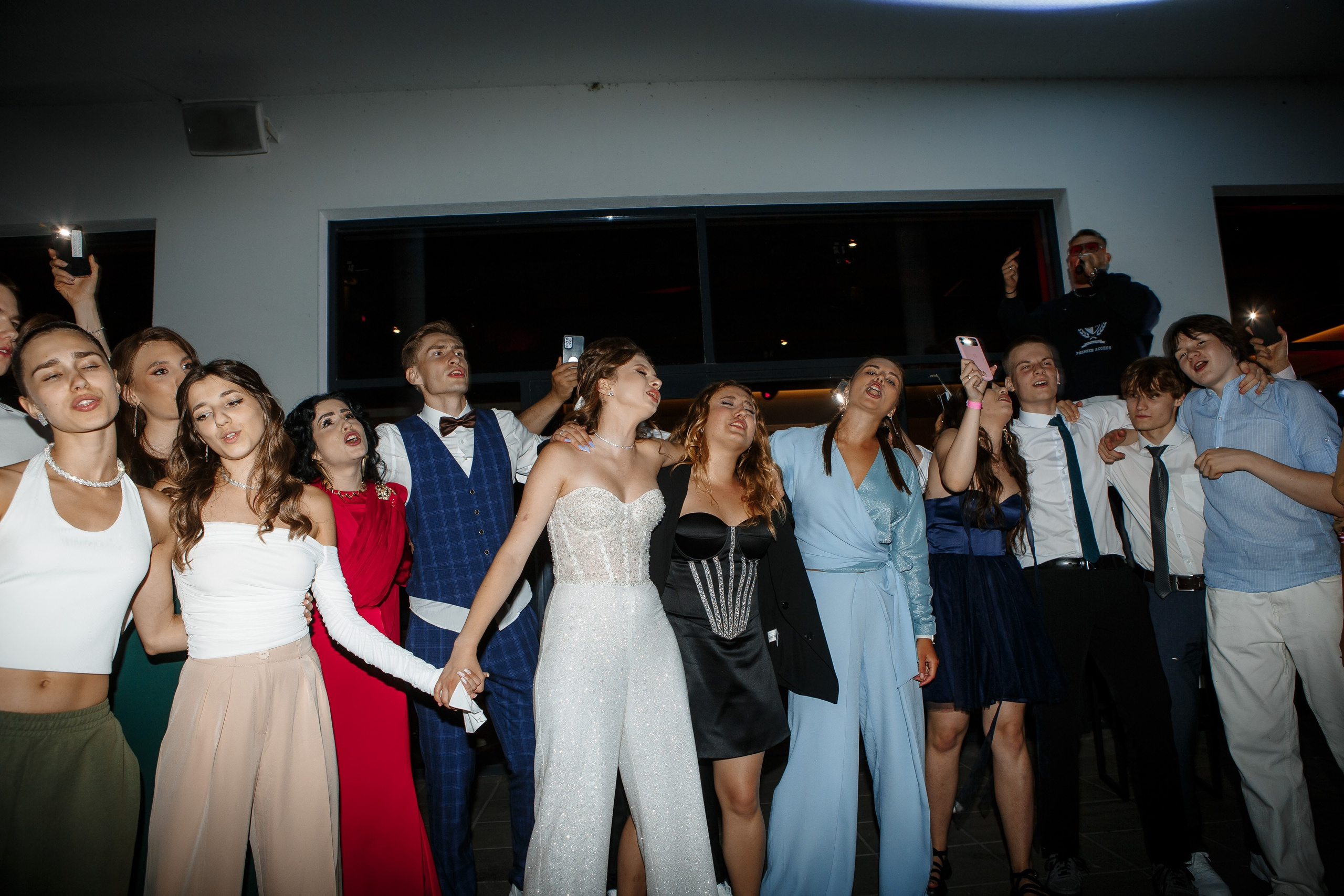 Выпускной Гимназия 12 2024 OpenHouse. Свадебный и портретный Фотограф в Липецке Дмитрий Котюков