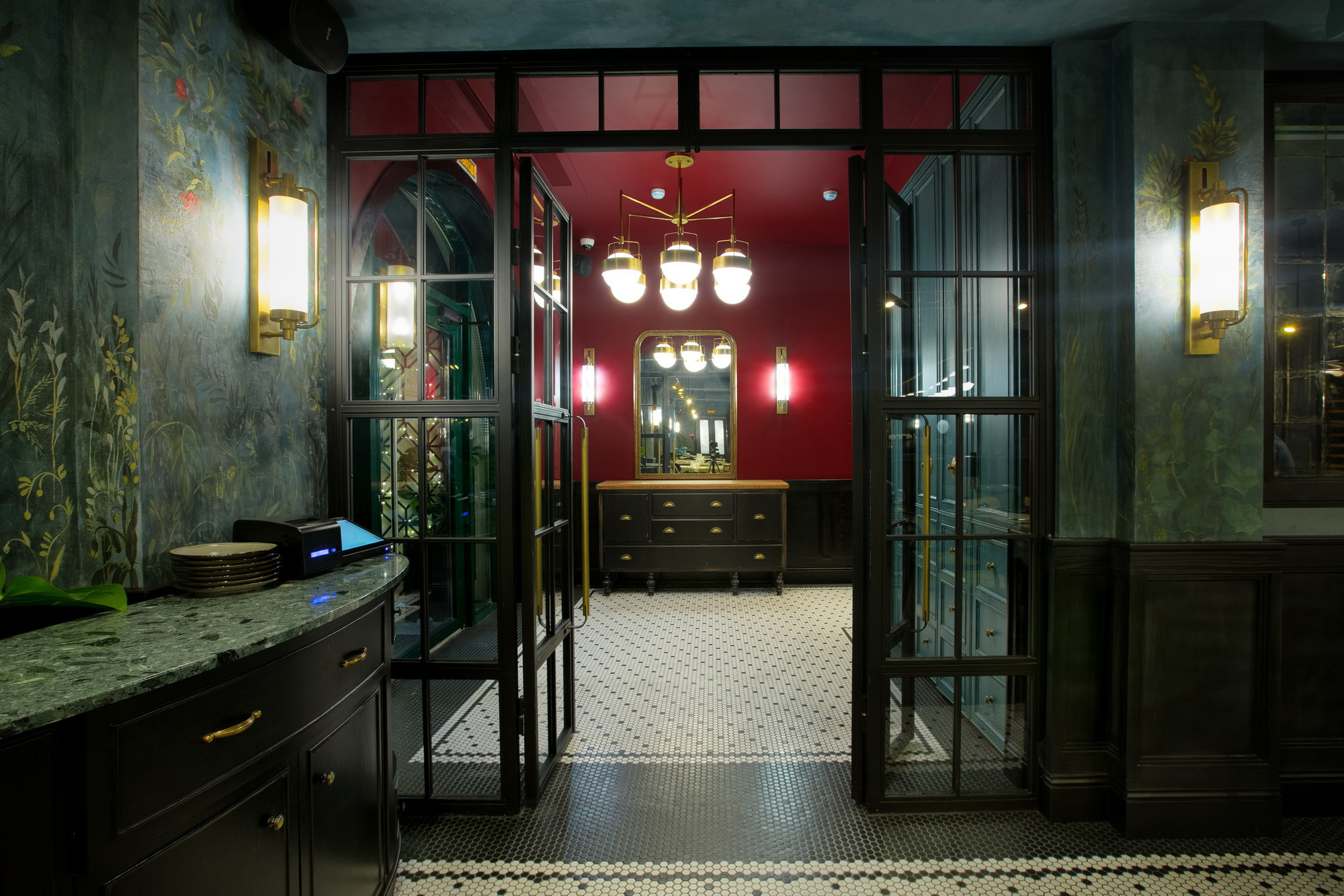 Ресторан LILO_к открытию. Профессиональный фотограф в Ростове-на-Дону Станислав Бурдон