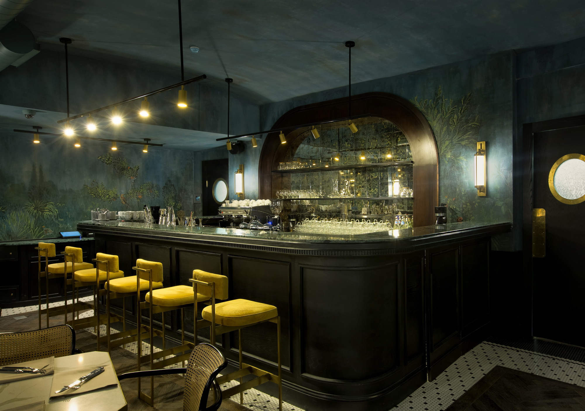 Ресторан LILO_к открытию. Профессиональный фотограф в Ростове-на-Дону Станислав Бурдон