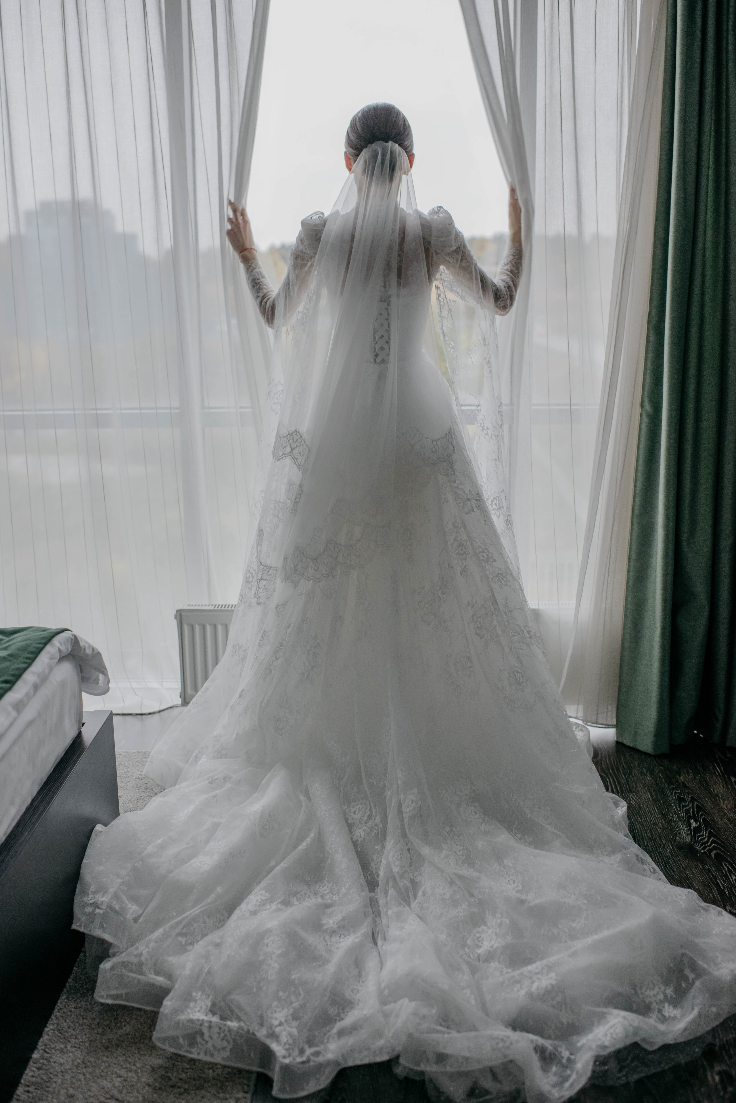 10.10.25 ретушь. Свадебный и семейный фотограф в г. Москва Ирина Гаврилова