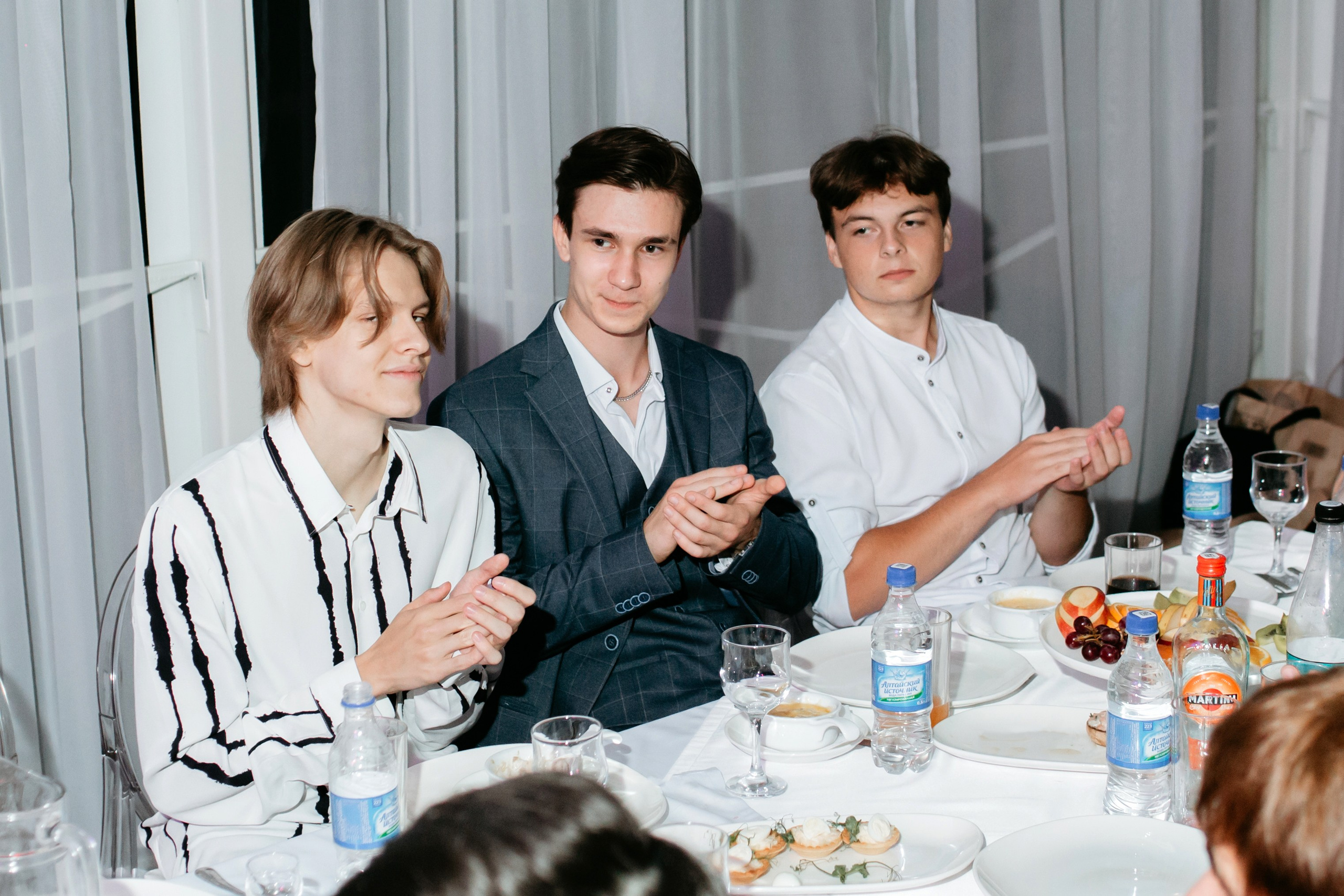 Выпускной 2025 (41 школа) 11 класс. Фотограф в Челябинске Ополихина Анна