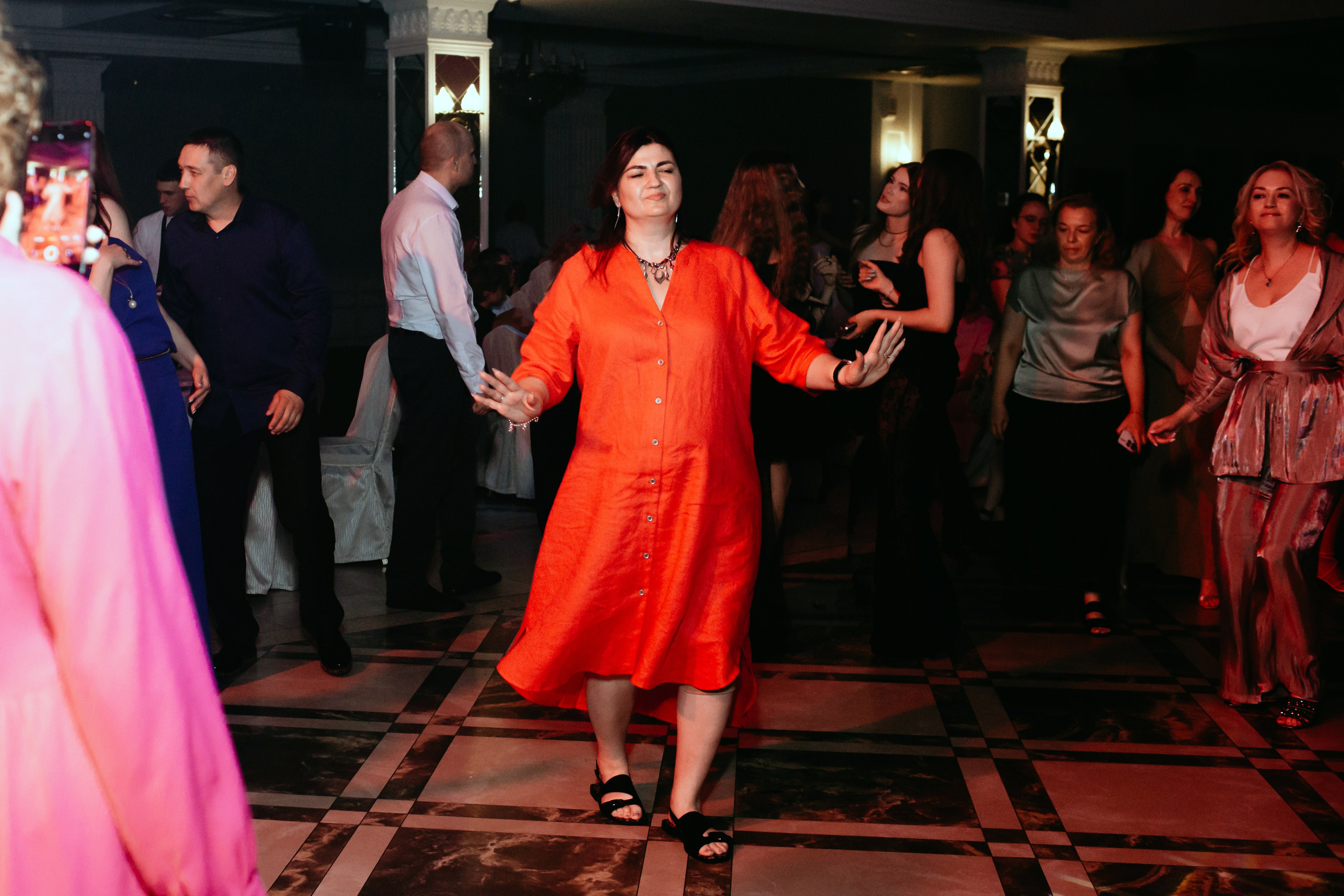 Выпускной 2025 (9класс) 124 школа. Фотограф в Челябинске Ополихина Анна