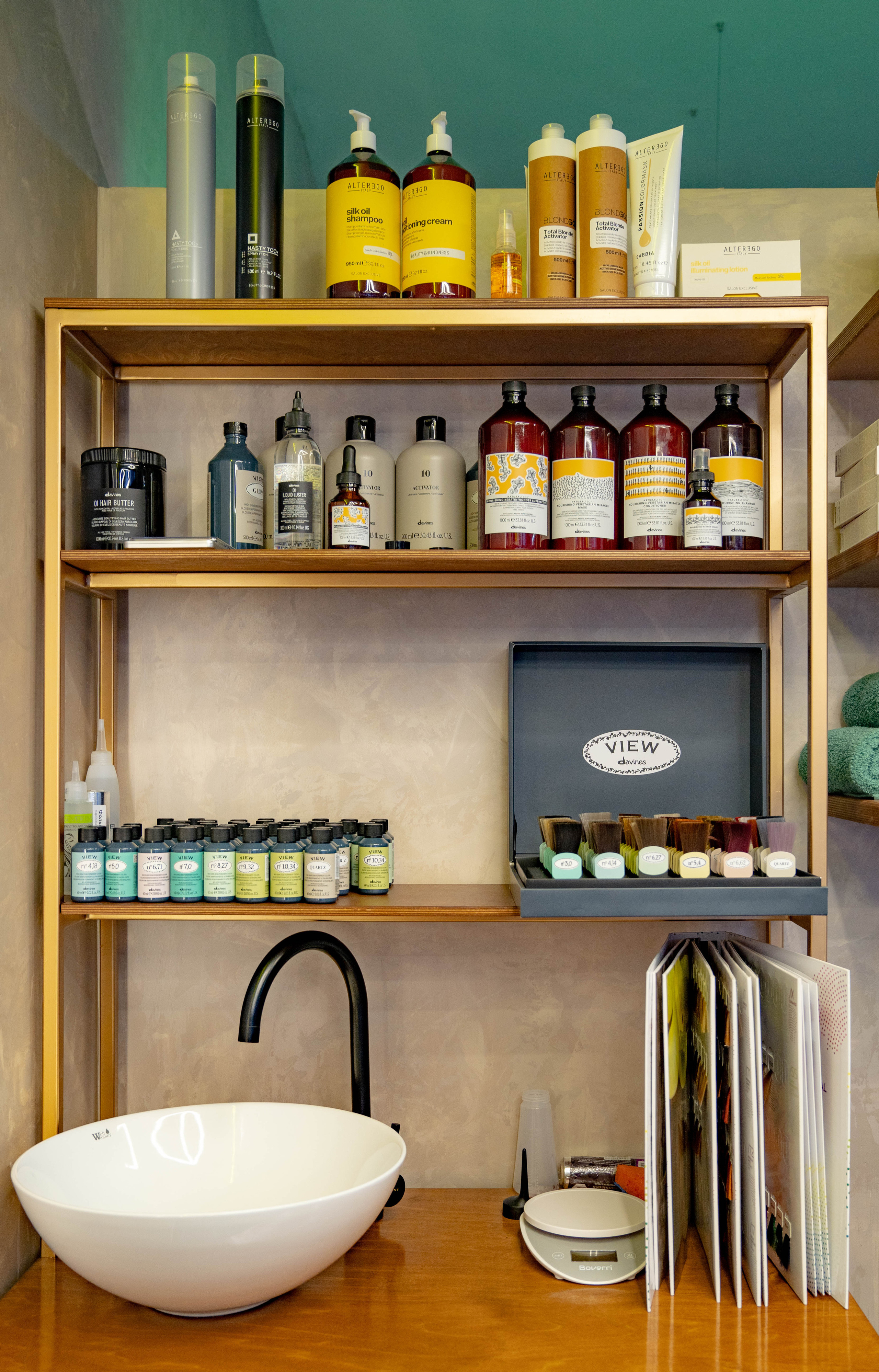 Салон красоты и маникюра SODA Алтуфьево. Фото и видео съёмка на заказ. VAU Studia. Москва