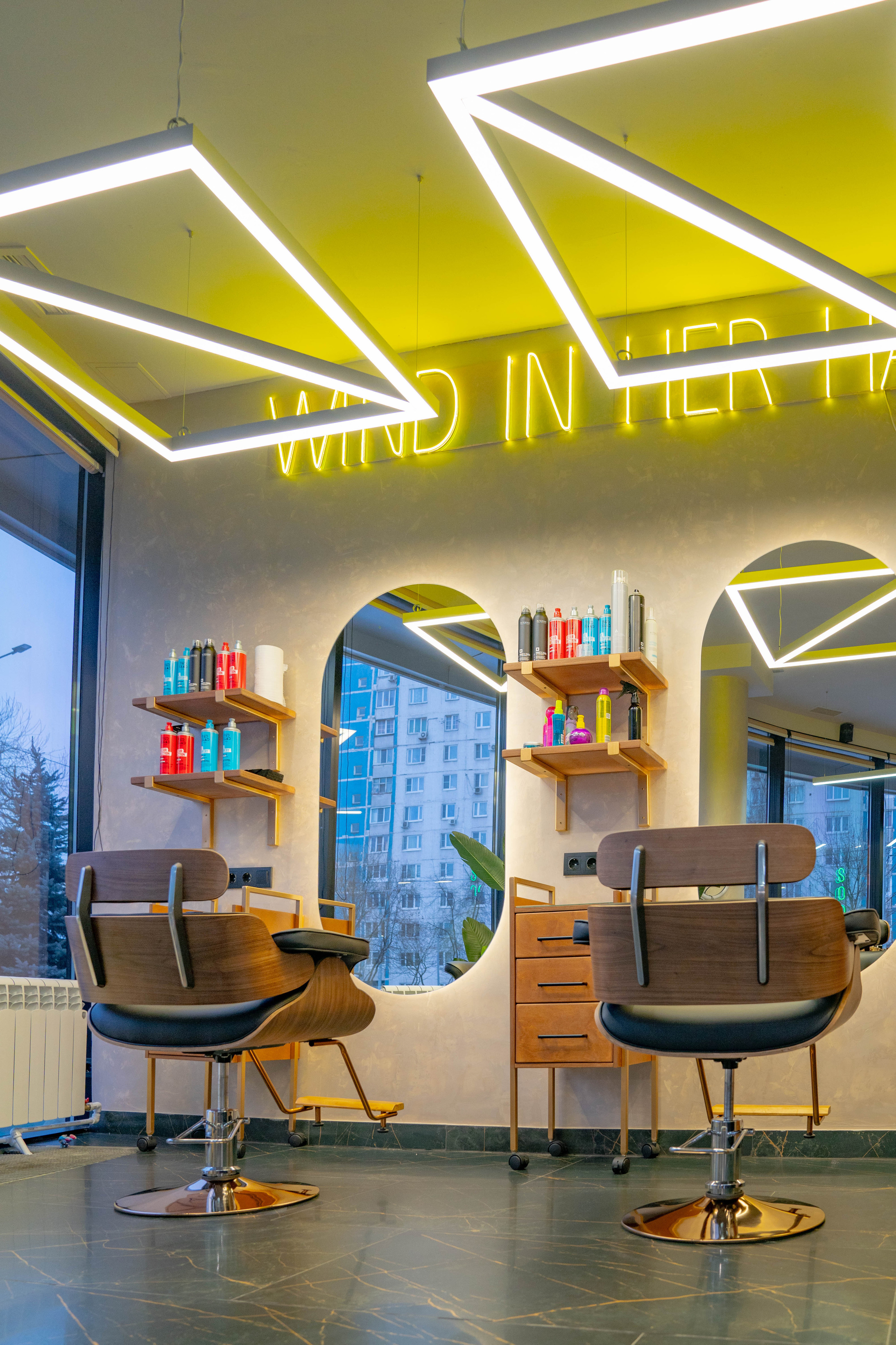 Салон красоты и маникюра SODA Алтуфьево. Фото и видео съёмка на заказ. VAU Studia. Москва