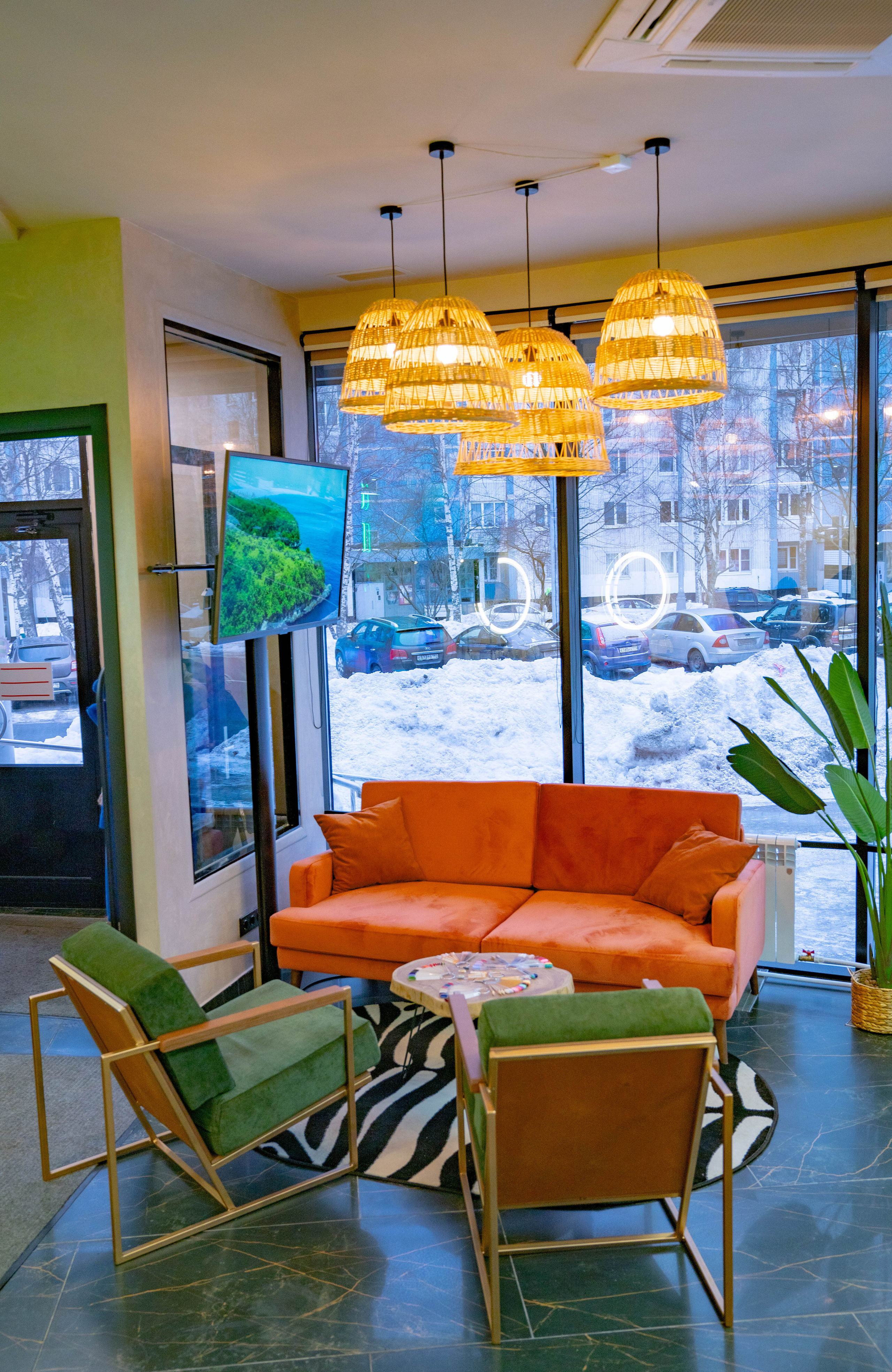 Салон красоты и маникюра SODA Алтуфьево. Фото и видео съёмка на заказ. VAU Studia. Москва