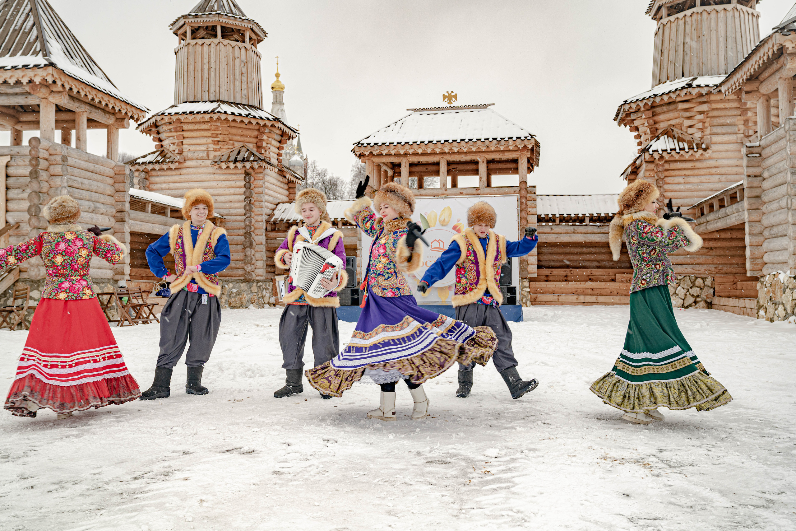 Масленица в Крестьянской усадьбе «Остров». Фото и видео съёмка на заказ. VAU Studia. Москва