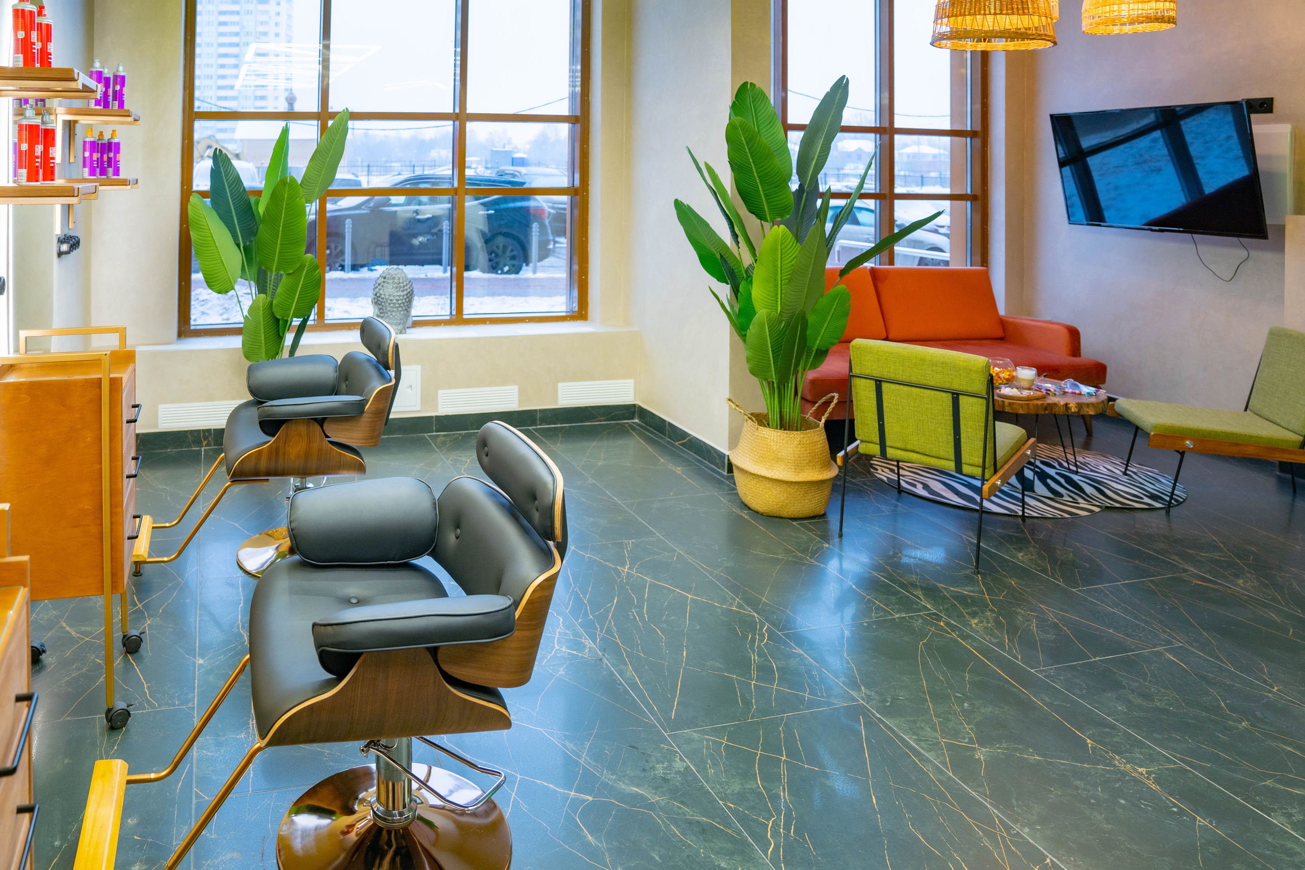 Салон красоты и маникюра SODA Трёхгорка. Фото и видео съёмка на заказ. VAU Studia. Москва