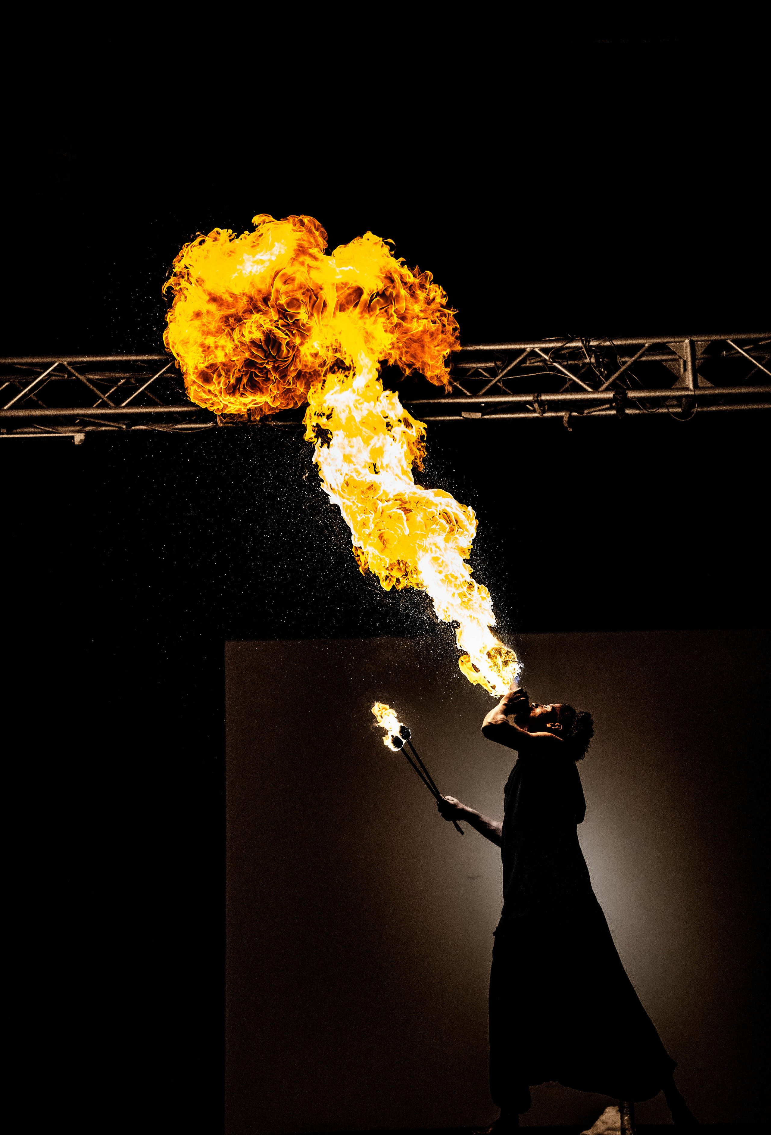 FireShow в отеле SUNRISE Crystal Bay Resort. Hurgada. Egypt. Фото и видео съёмка на заказ. VAU Studia. Москва