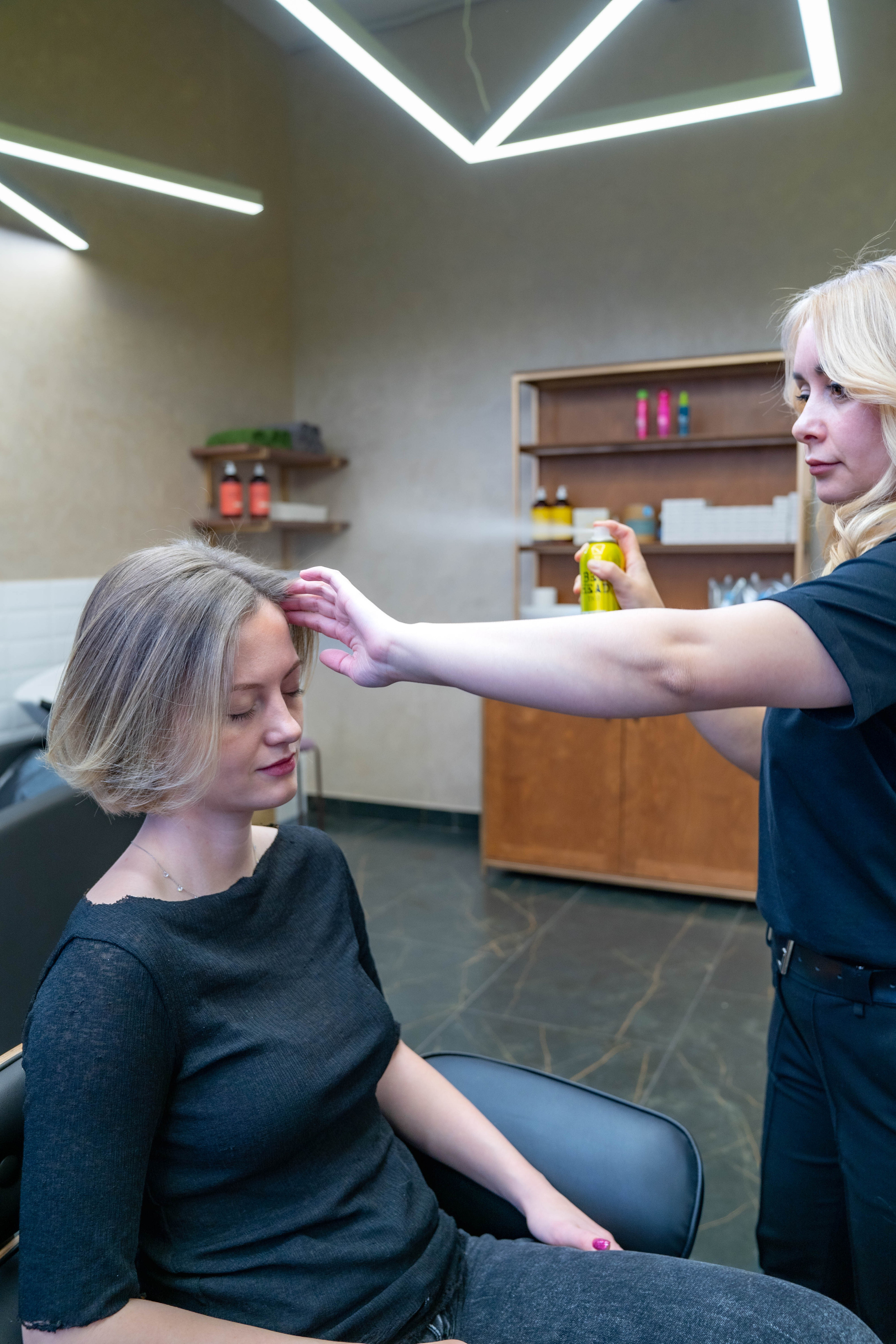 Салон красоты и маникюра SODA Трёхгорка. Фото и видео съёмка на заказ. VAU Studia. Москва