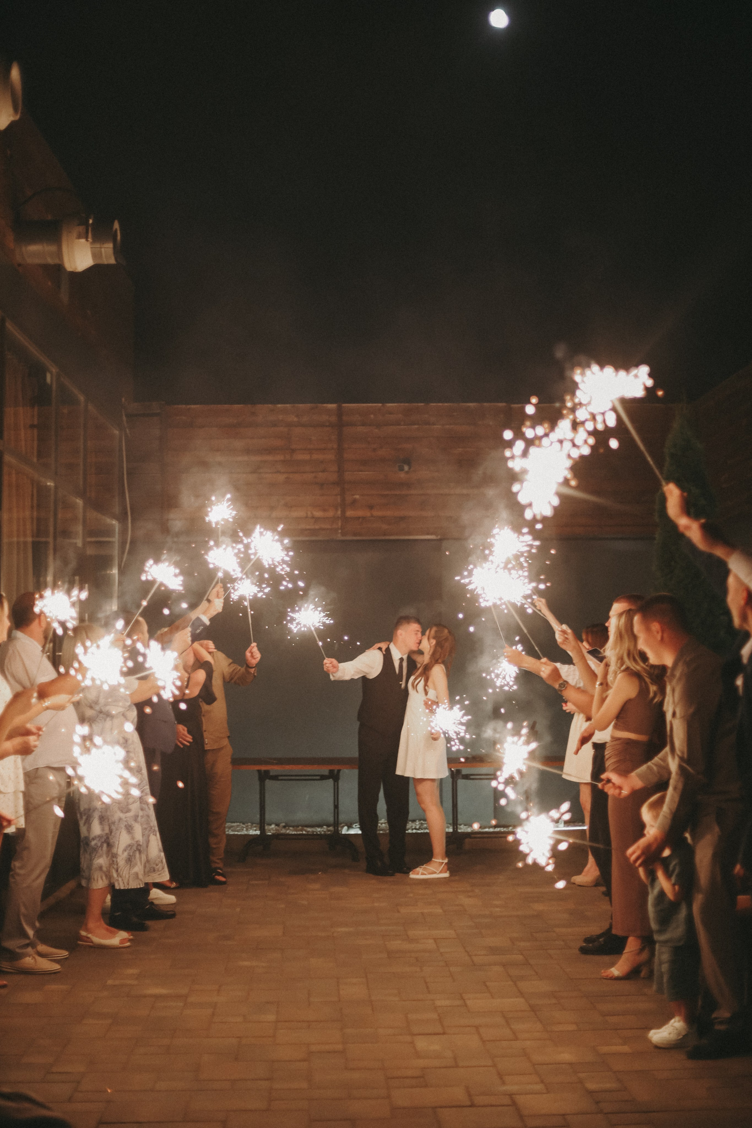 «А покажите съемку банкета)». Главная