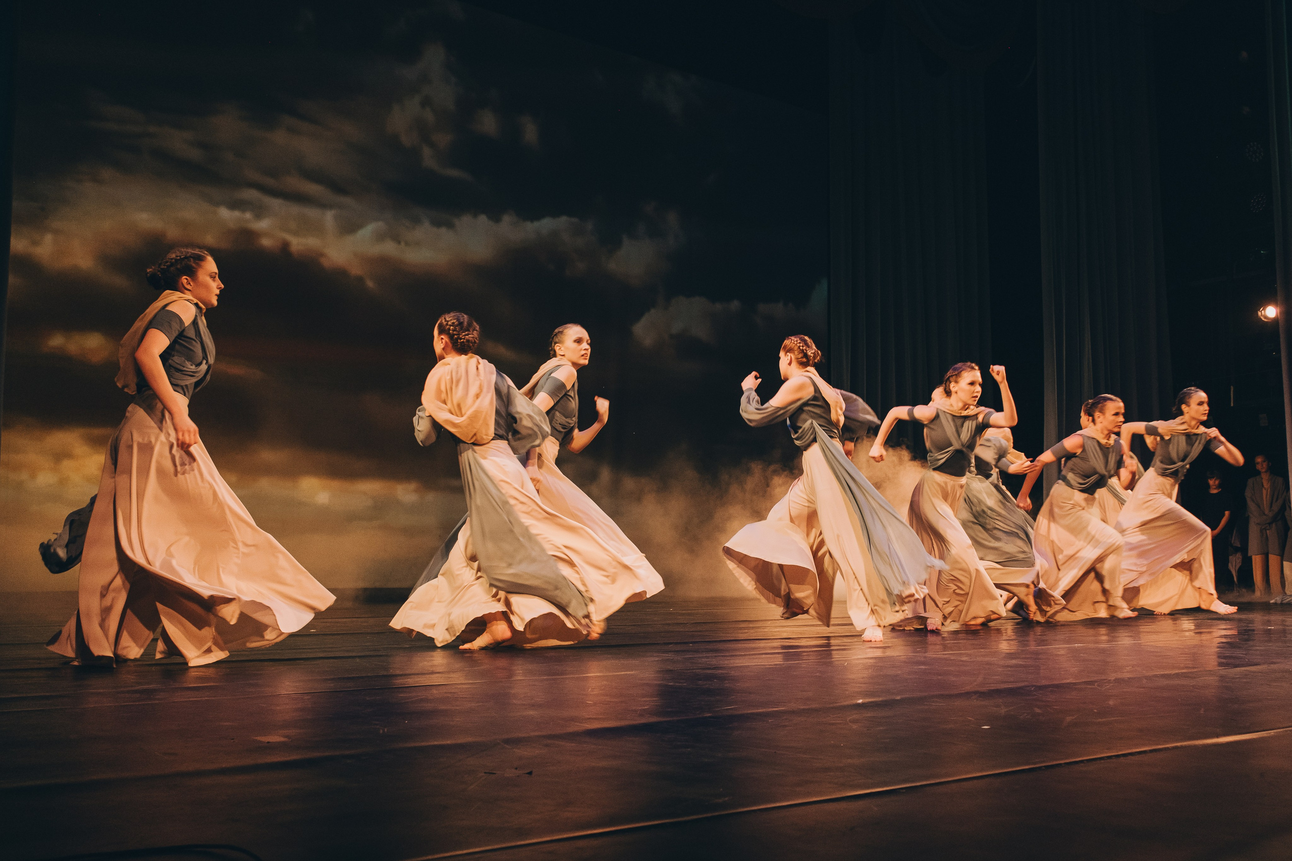 Танцевальный концерт. Фотограф в Иркутске Анна Мирошникова