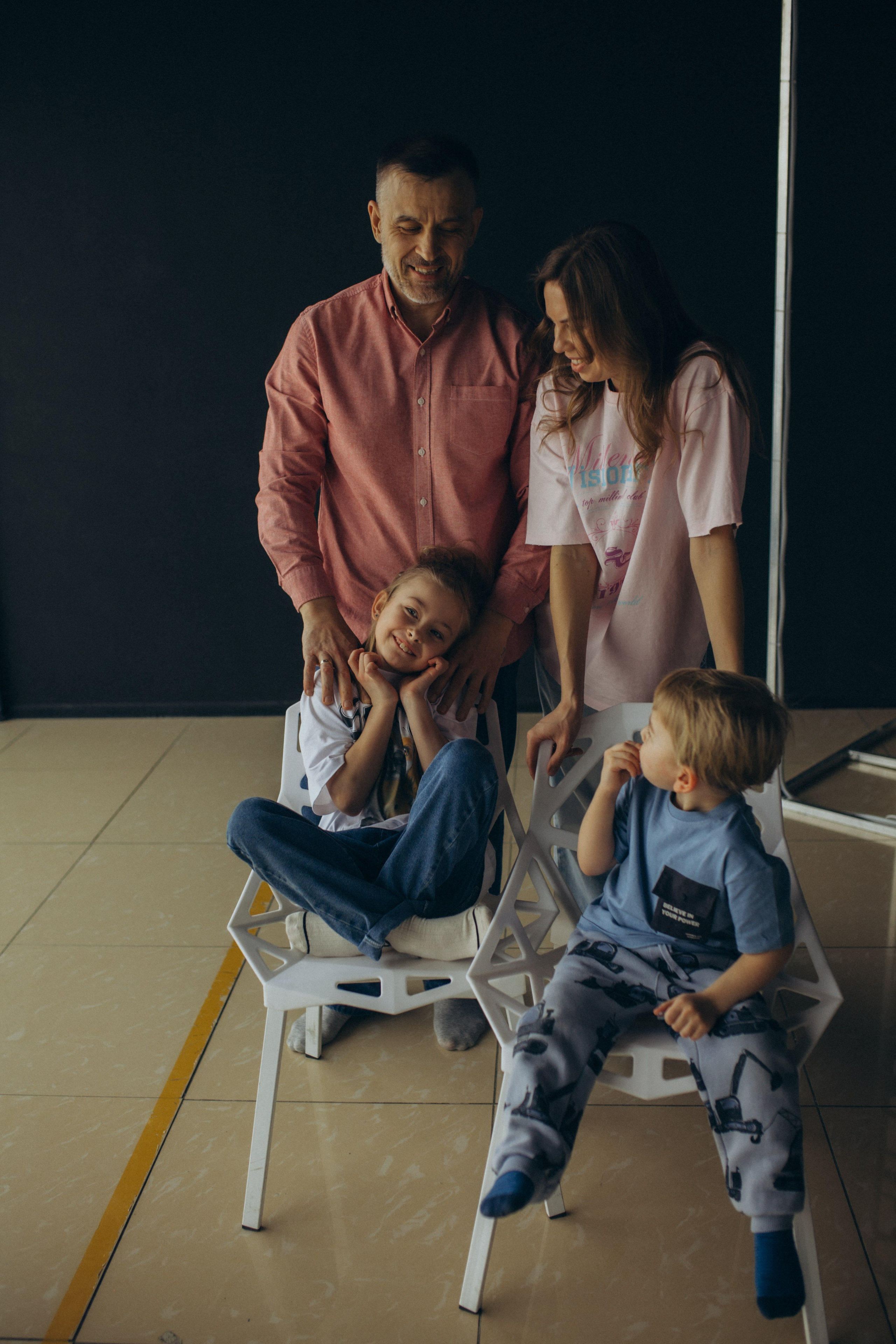 Семейная в студии. Семейный фотограф Lifestyle Ноябрьск/Губкинский/Тобольск