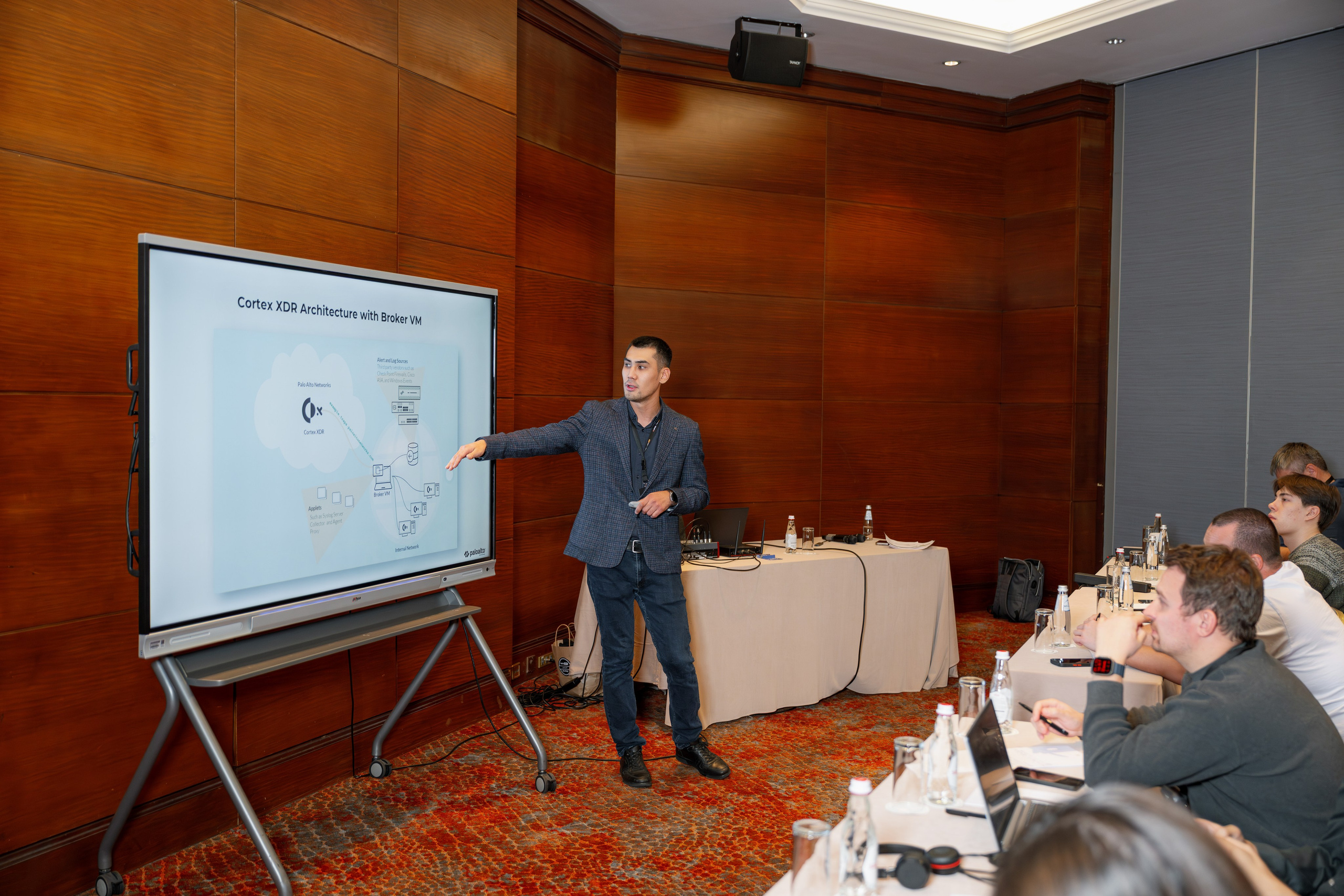 BakoTech&PaloAlto. Фотограф в Алматы — Алексей Коньков | Репортаж, свадьбы, портреты