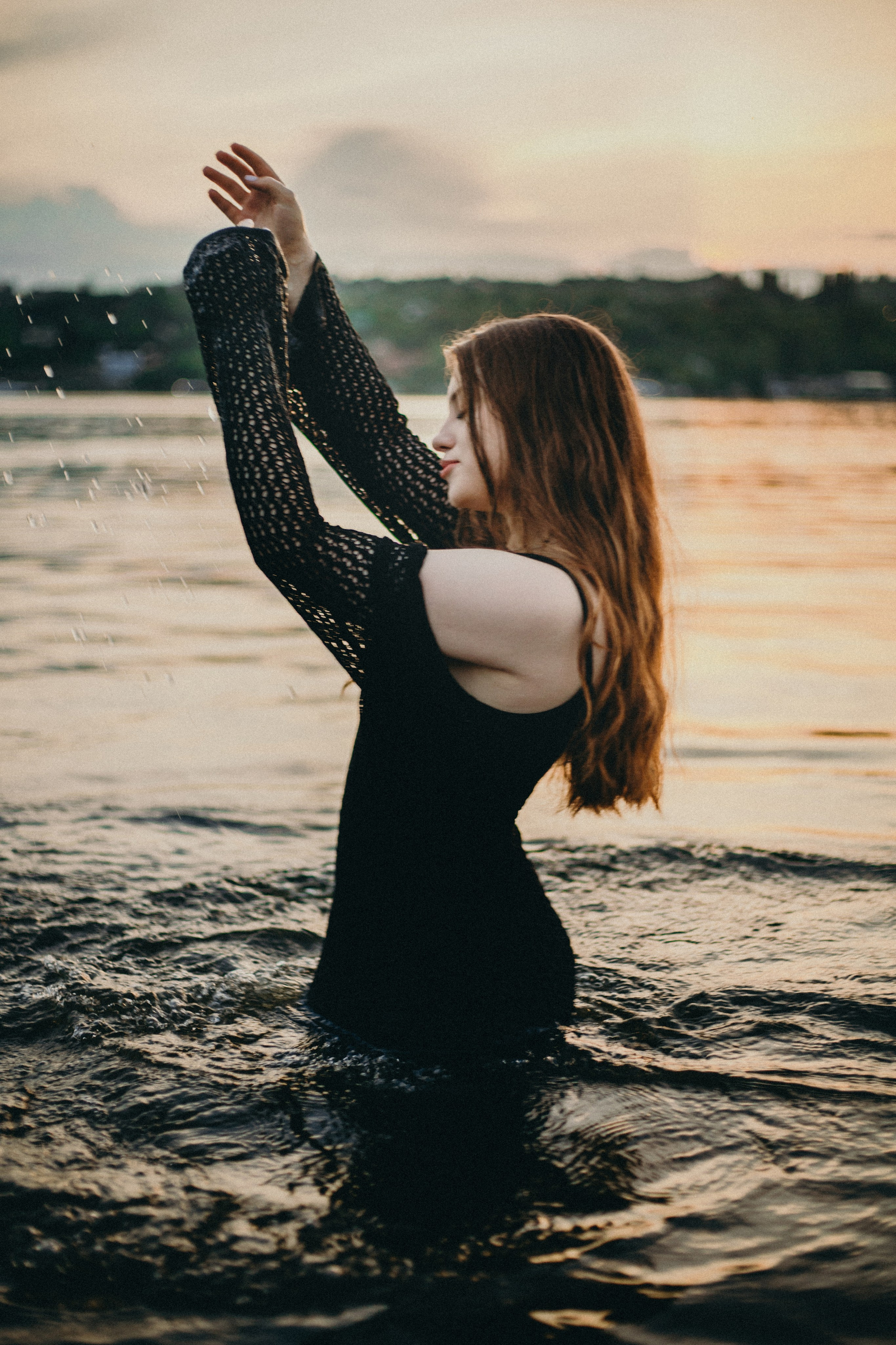 Настя летняя закатная съемка на яхте. Портретный и семейный фотограф в Саратове Елена Шустова