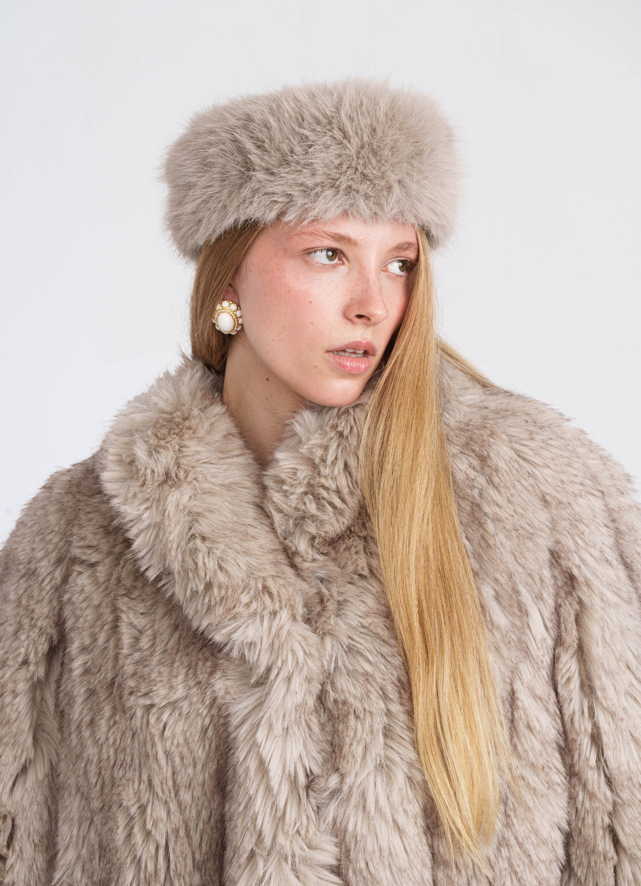 Яна Трилис — Коммерческий фотограф. Лукбуки, каталоги, компейны. Москва | Санкт-Петербург