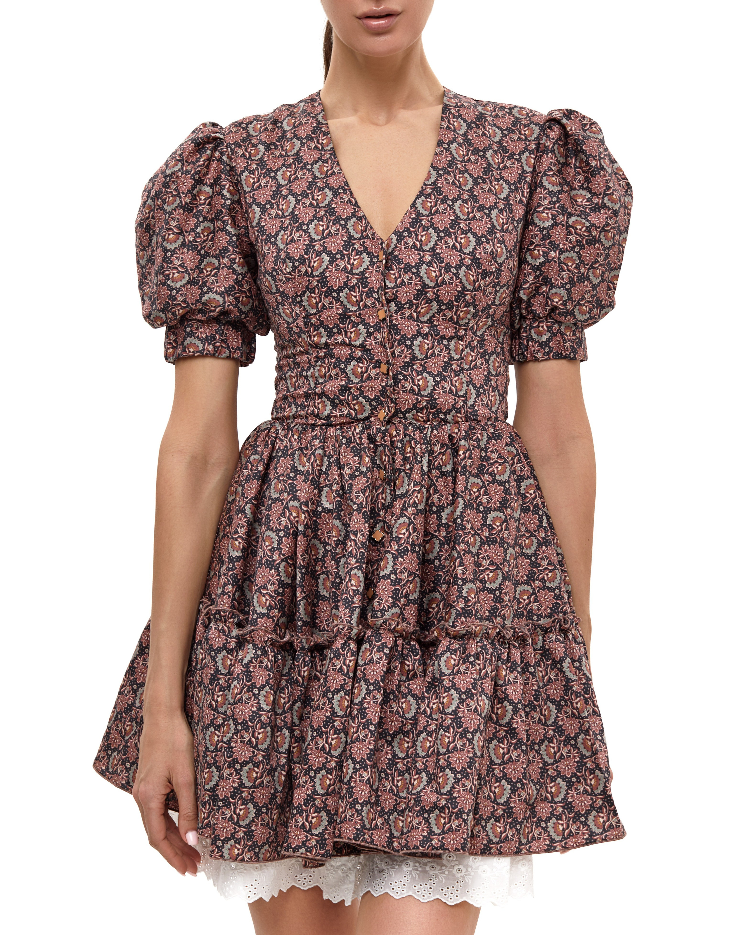 Каталог. Фотограф для брендов одежды и маркетплейсов в Москве