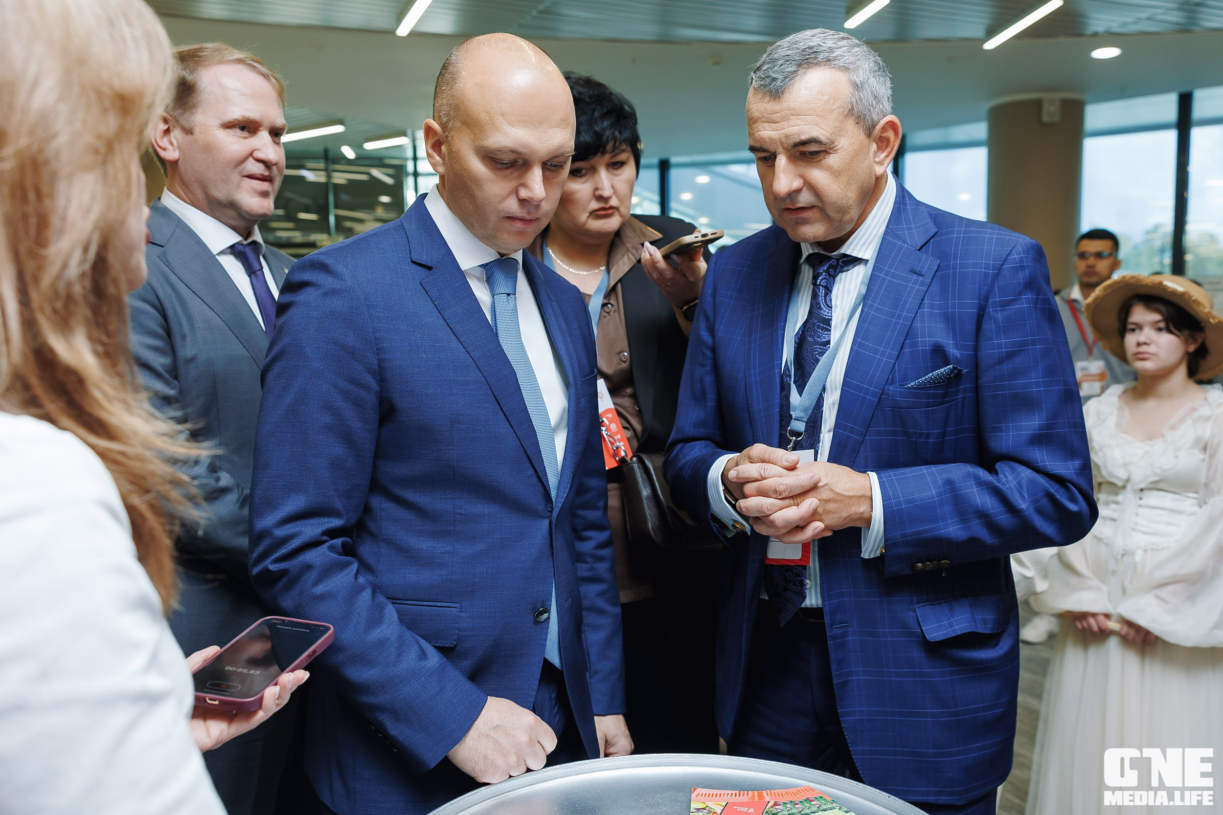 Фоторепортаж VII Международный форум «Вселенная бизнеса. Время Побед». One Media Life: фоторепортажи, фотоотчеты с мероприятий и заведений