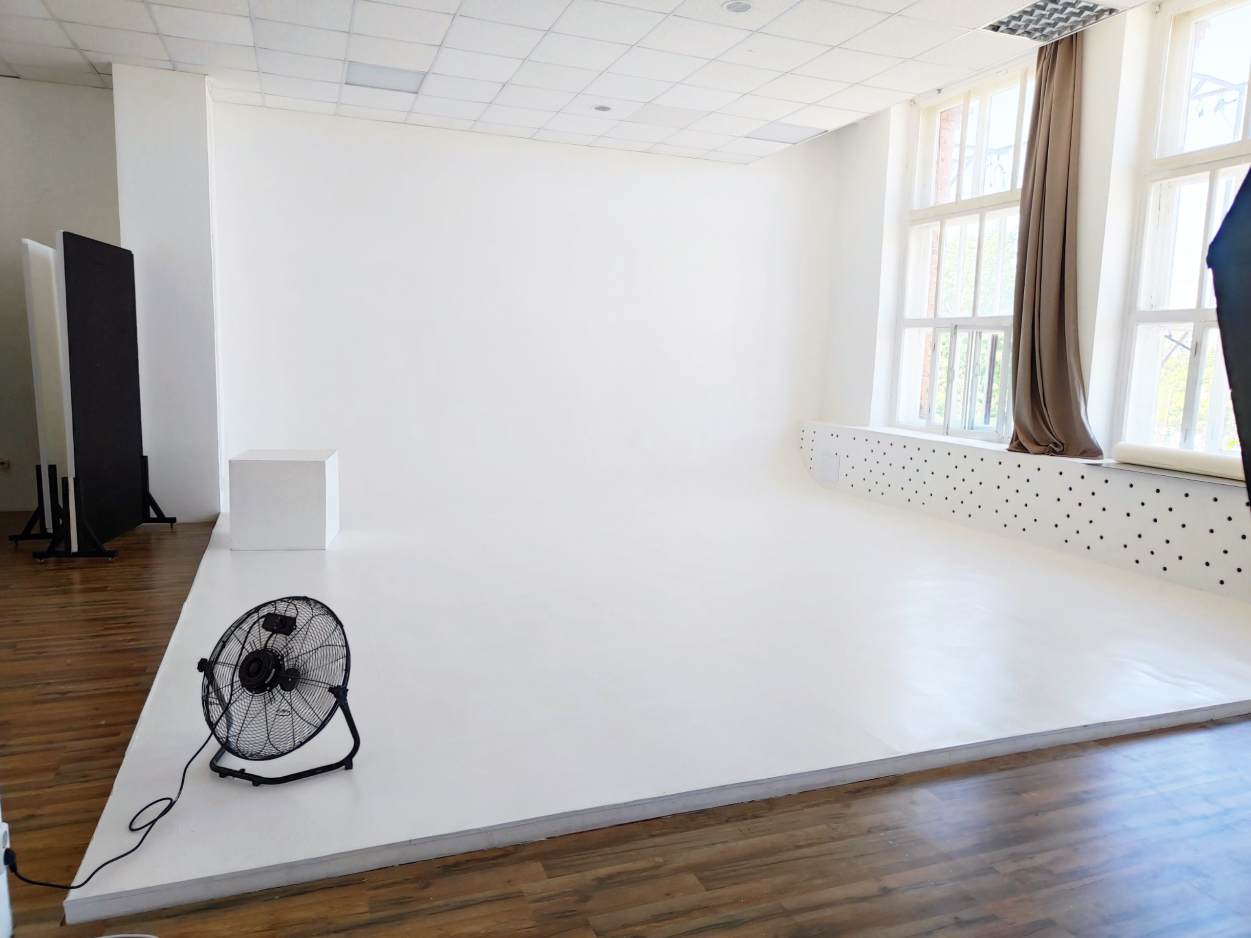 Фотостудии новый год 2025. Профессиональный фотограф Максим Романов в городе Хабаровске