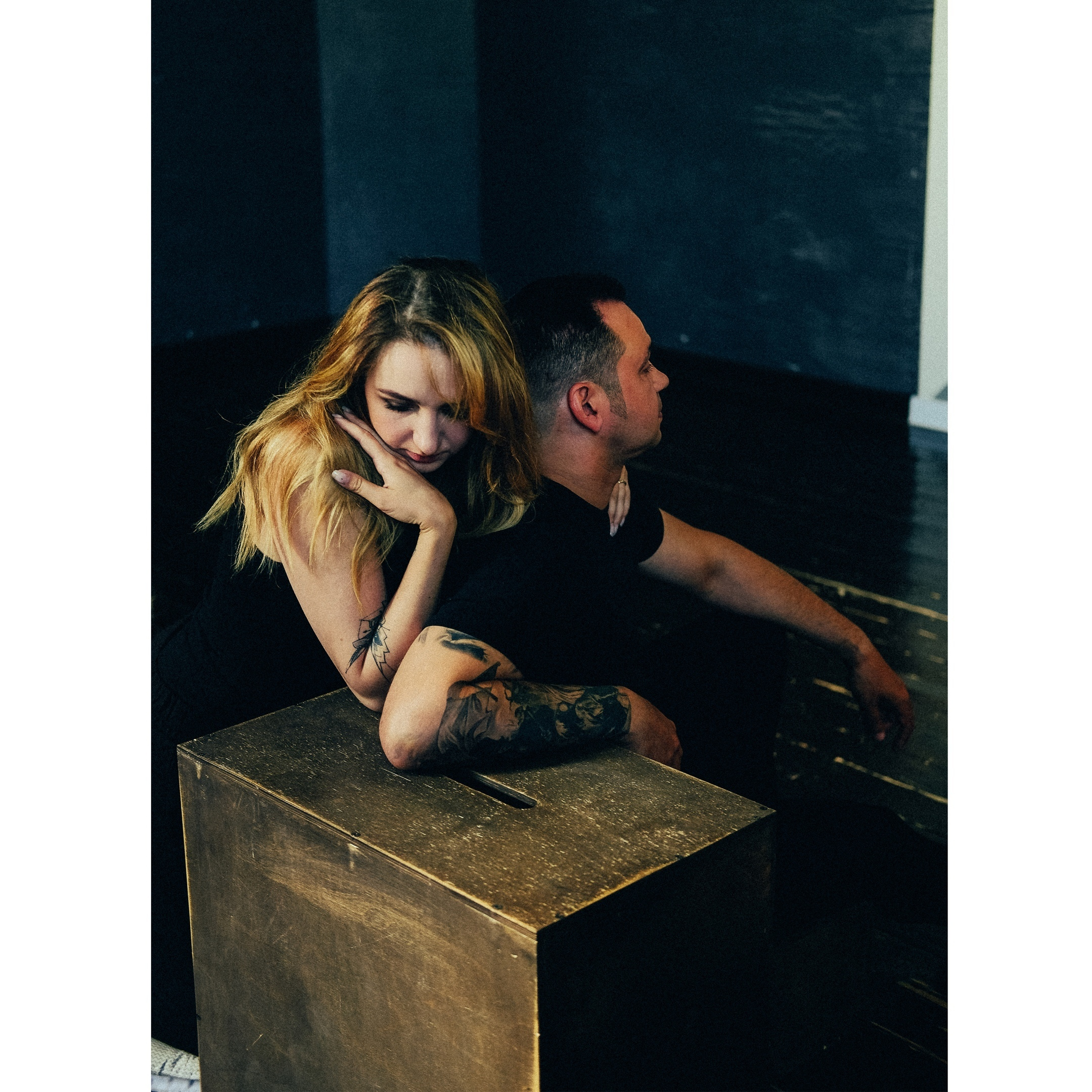 Парный портрет в студии. Свадебный и семейный фотограф Барнаул Рубцовск Бийск Алтайский край