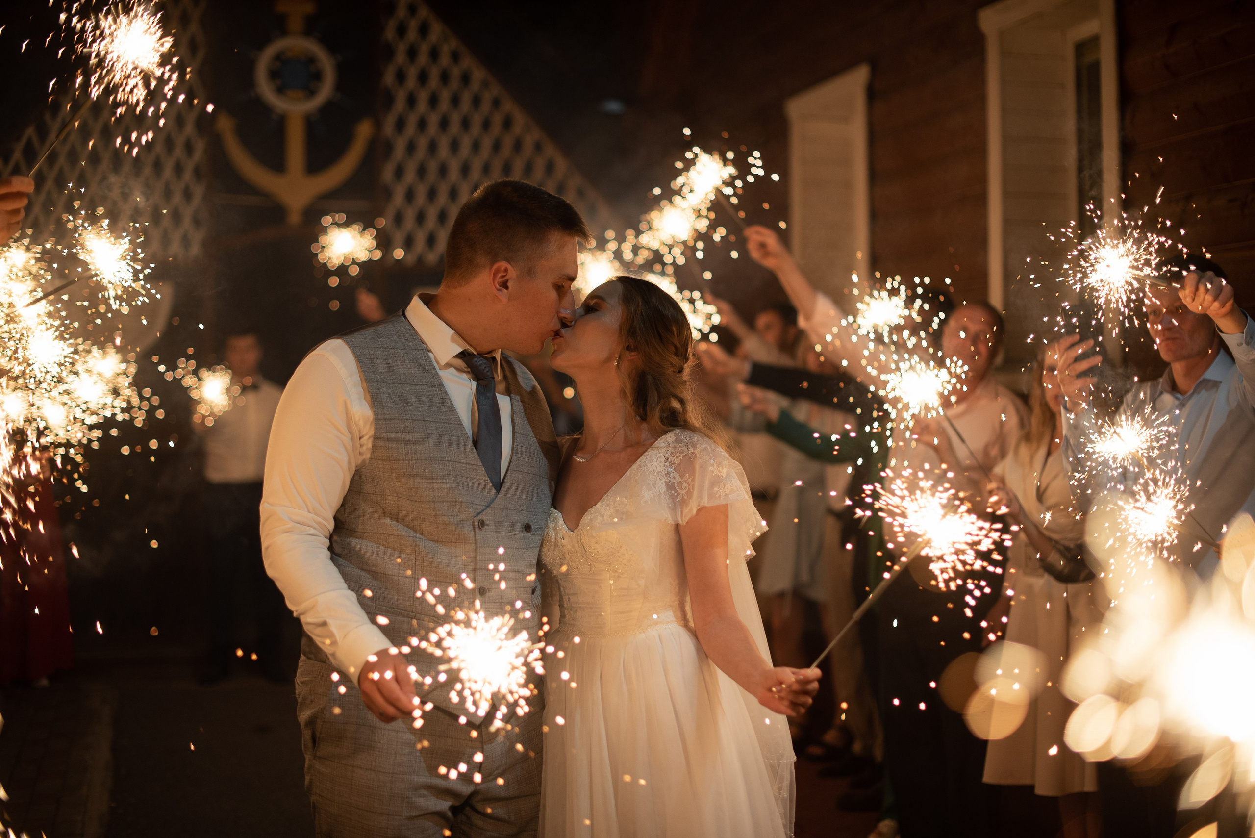 Свадебный альбом 12.08.23 – лучшие кадры с торжества. Свадебный фотограф в Миассе Татьяна Ружникова