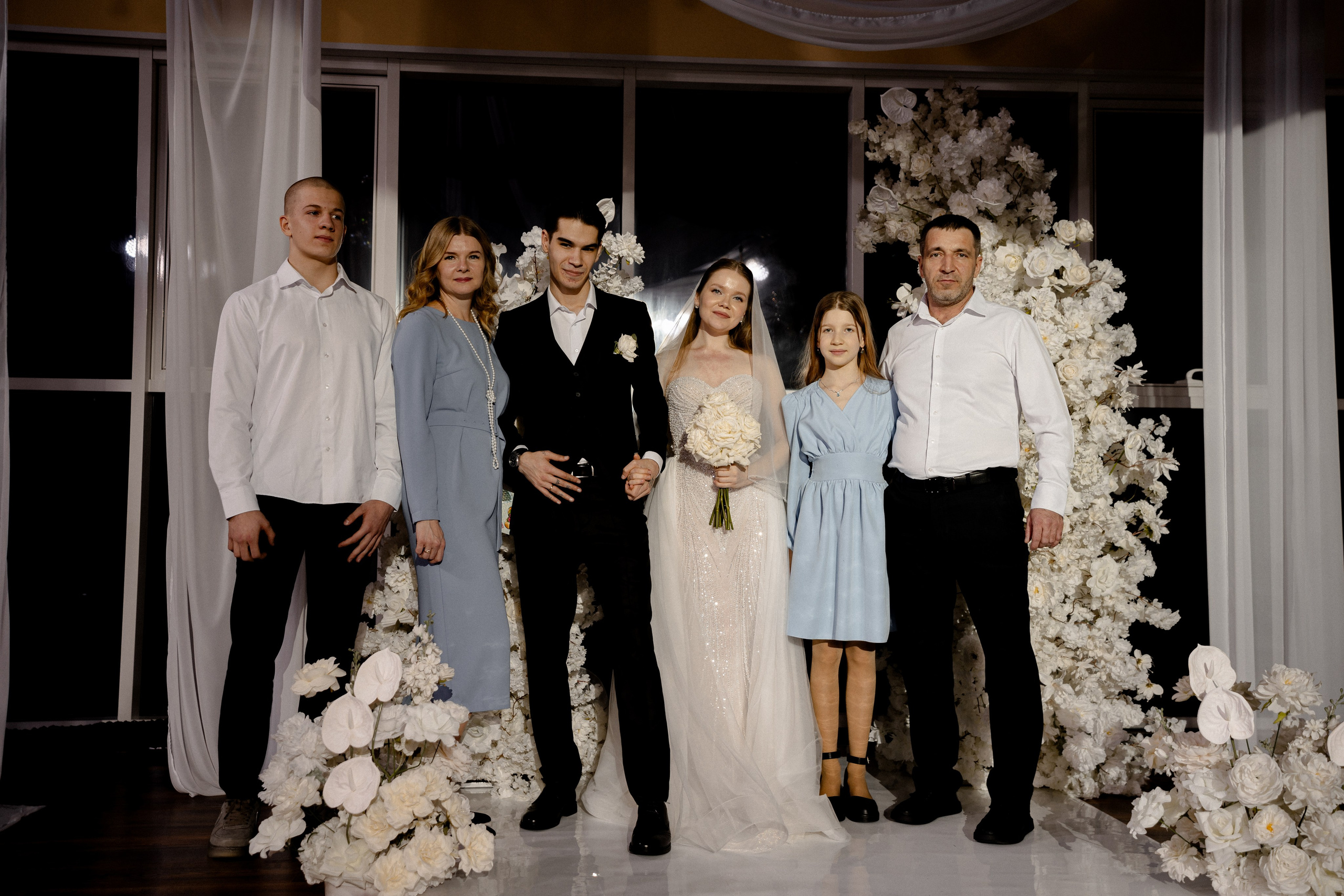 СВАДЕБНАЯ СЬЕМКА СБОРОВ В ОТЕЛЕ И ВЫЕЗД НА ЦЕРЕМОНИЮ (СНЯТО В СИБИРЕ В НИЖНЕВАРТОВСКЕ). Профессиональный фотограф, Санкт-Петербург — Виктория Богомолова