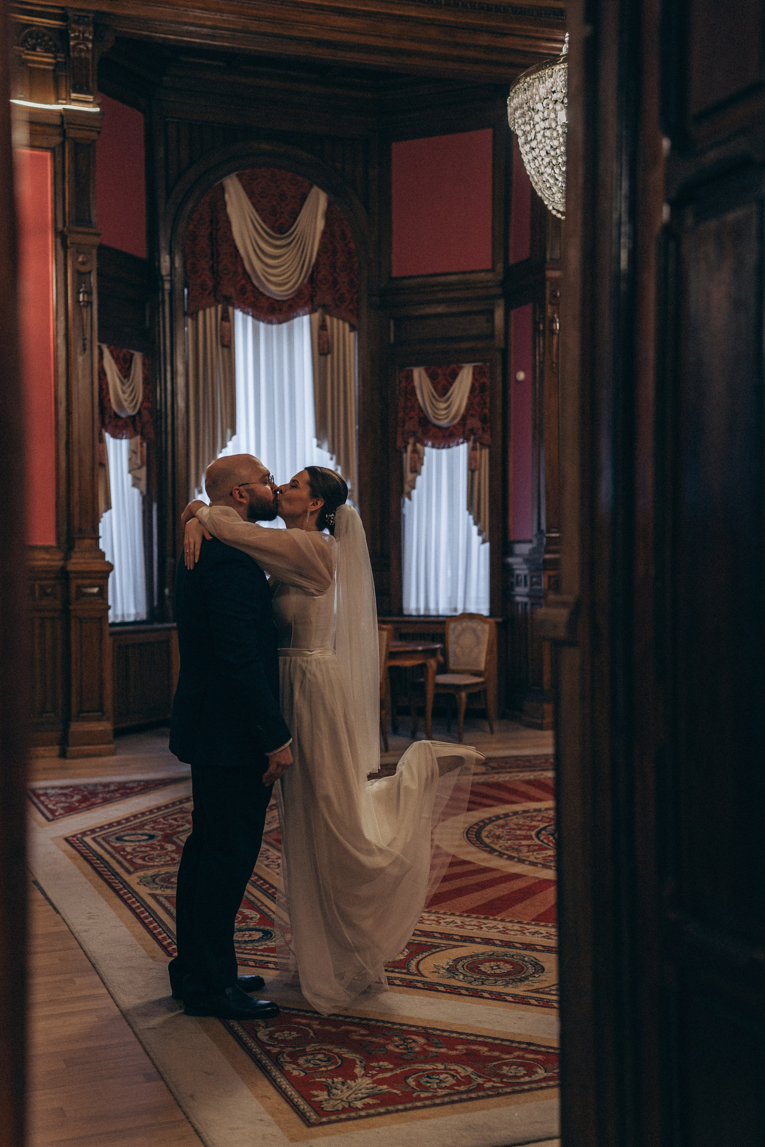 СВАДЕБНАЯ СЬЕМКА ВО ВТОРОМ ДВОРЦЕ (ДЕКАБРЬ) ТАКЖЕ СЬЕМКА В СТУДИИ НА ЧЕРНЫШЕВСКОЙ. Профессиональный фотограф, Санкт-Петербург — Виктория Богомолова